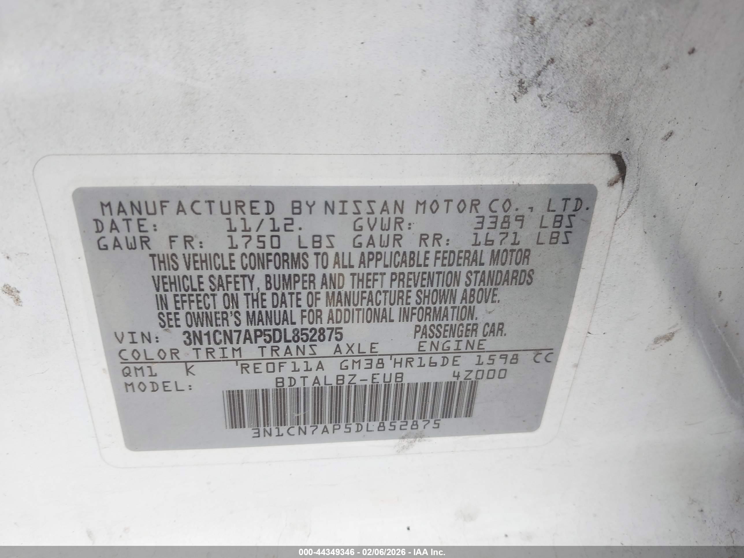 NISSAN VERSA image 9