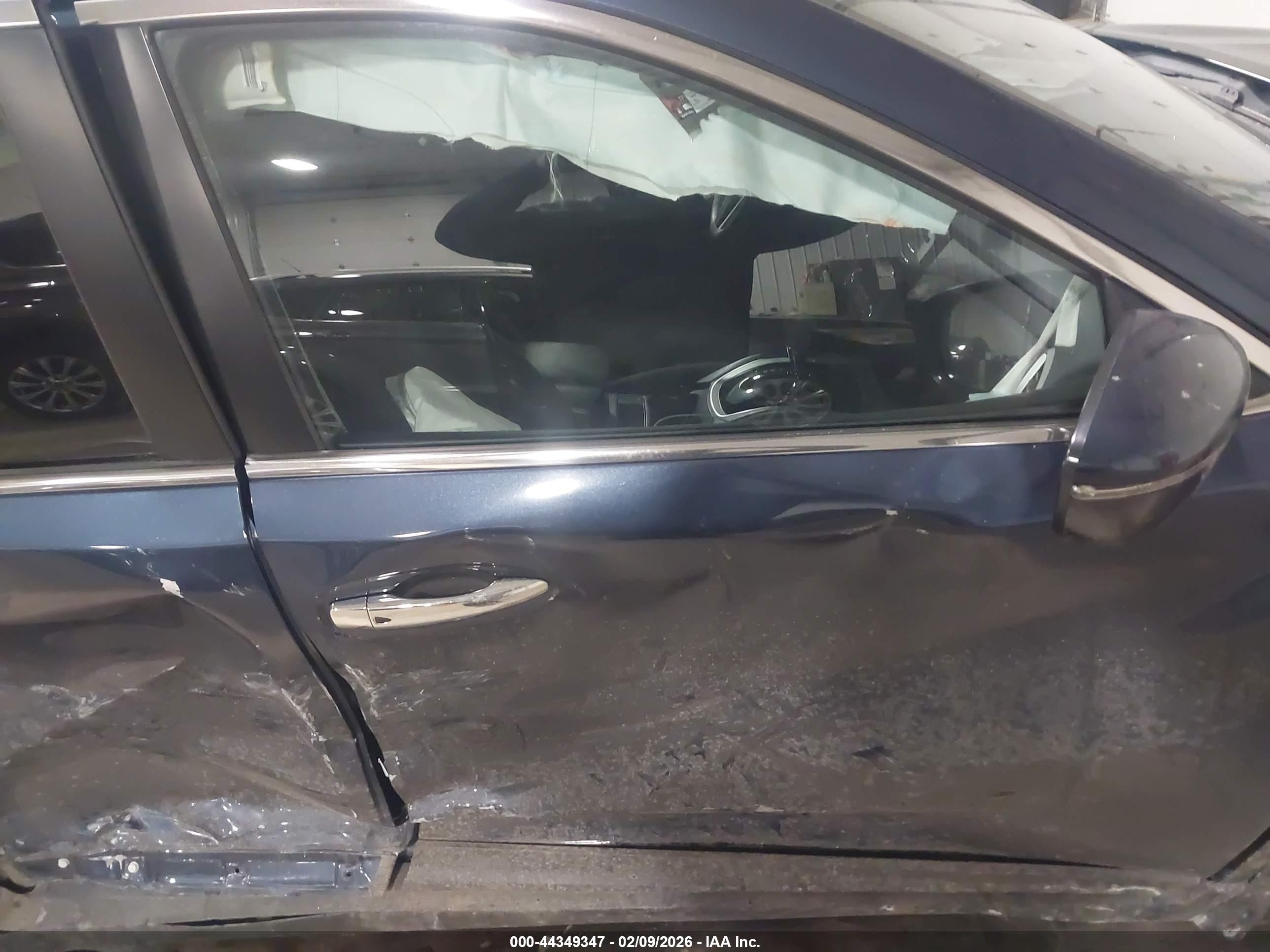 NISSAN ROGUE image 5