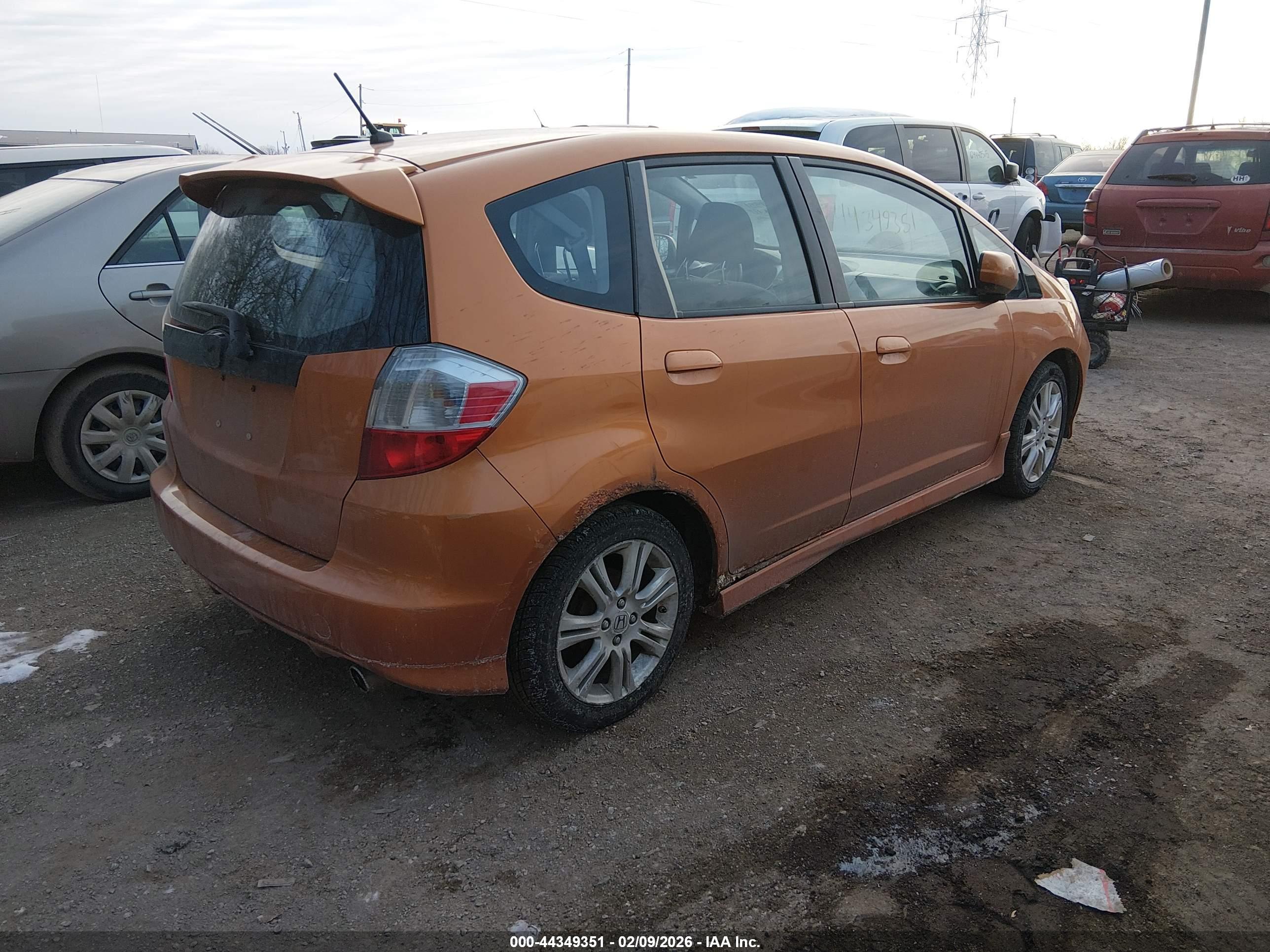 HONDA FIT image 4