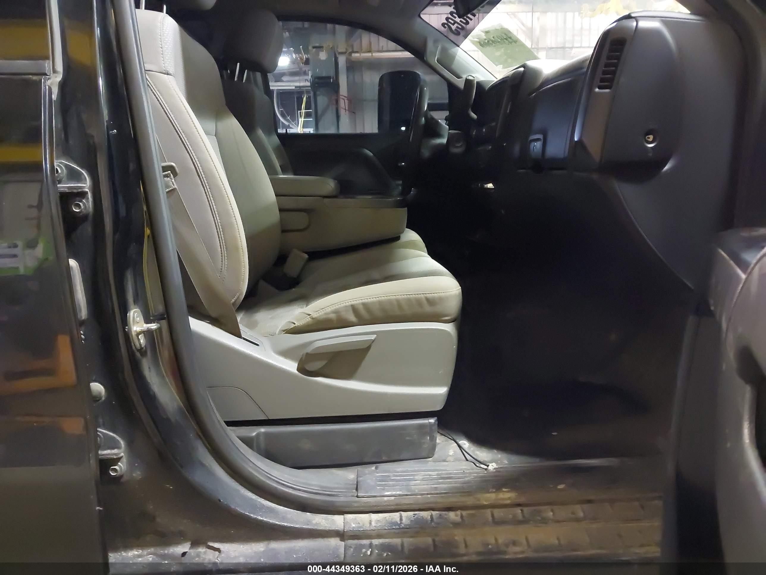 GMC SIERRA image 5