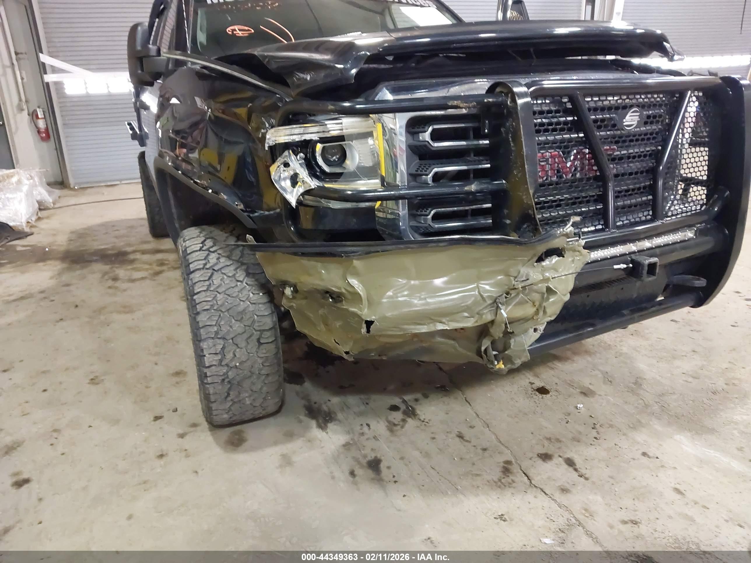 GMC SIERRA image 6