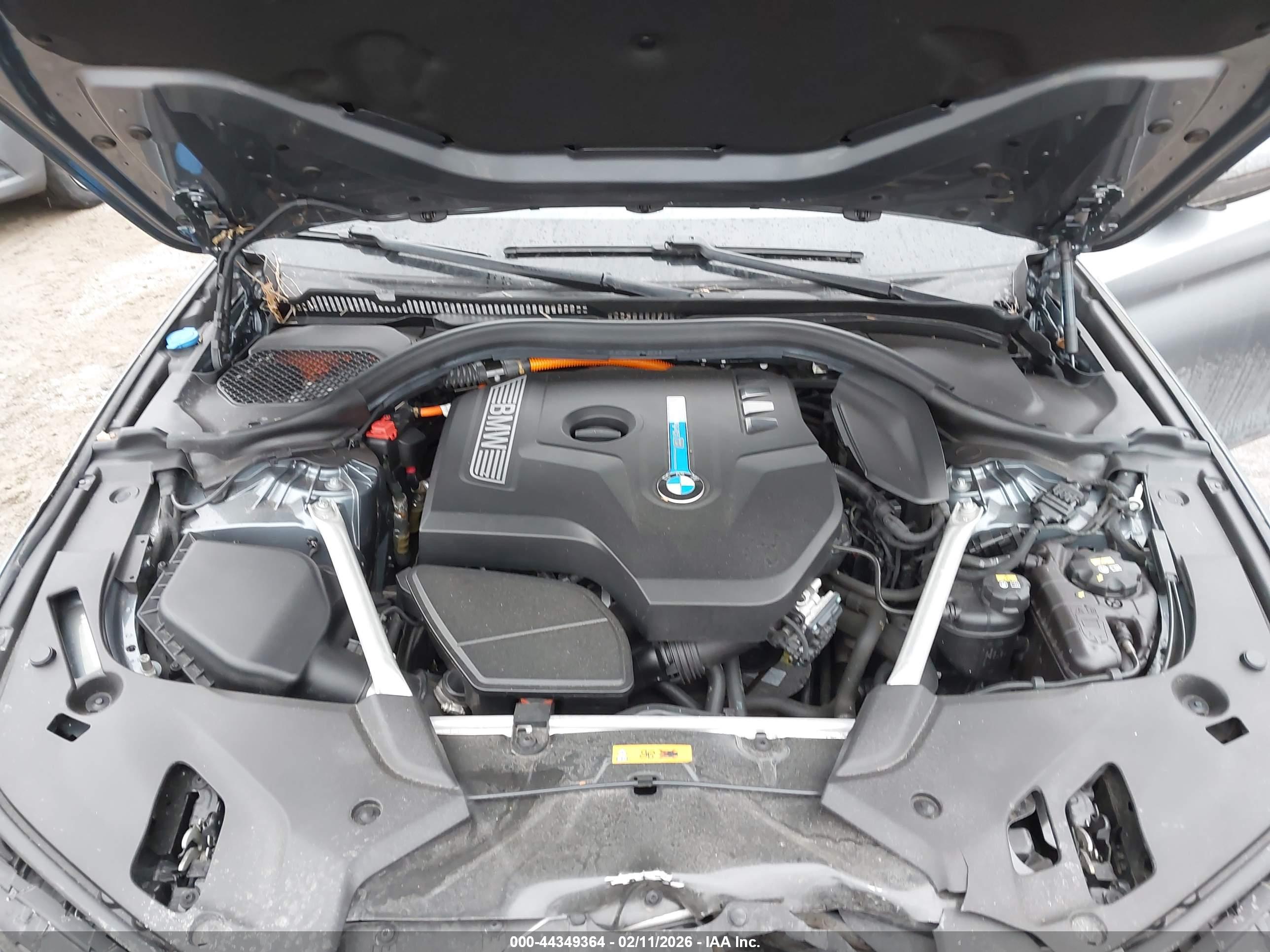 BMW 530E image 10