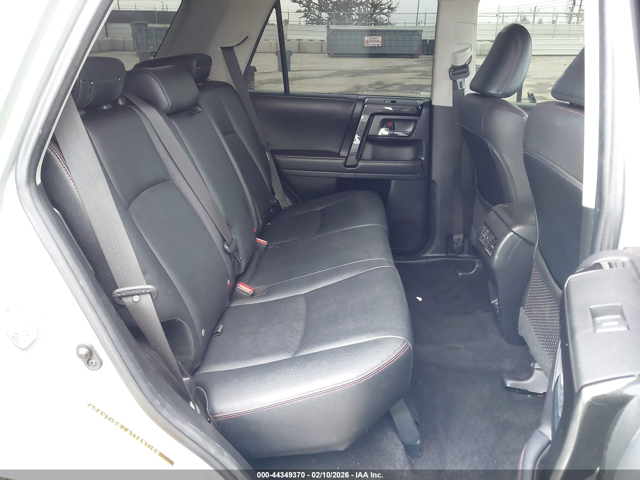 TOYOTA 4RUNNER image 8