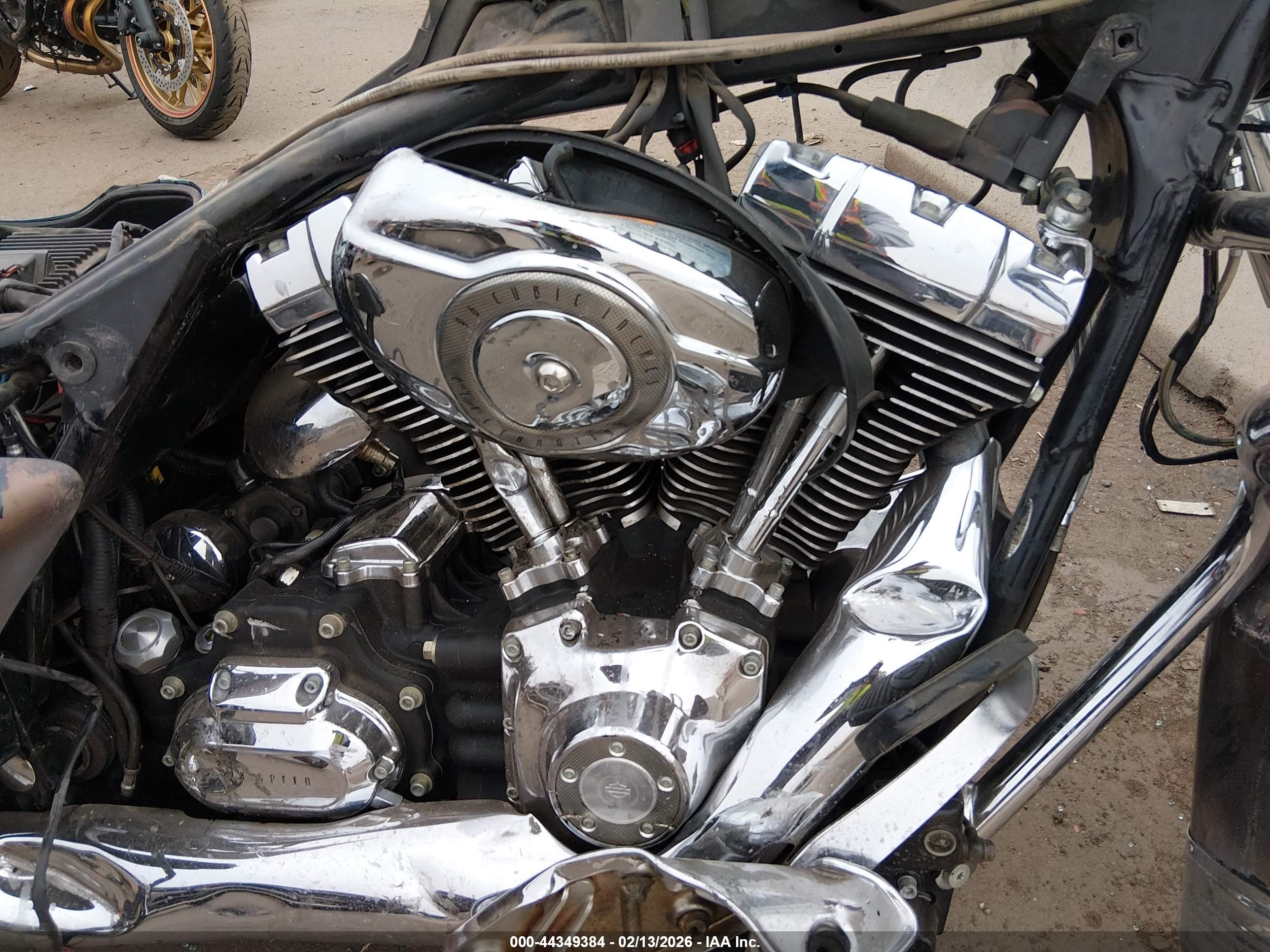 HARLEY-DAVIDSON FLHTCUI image 8