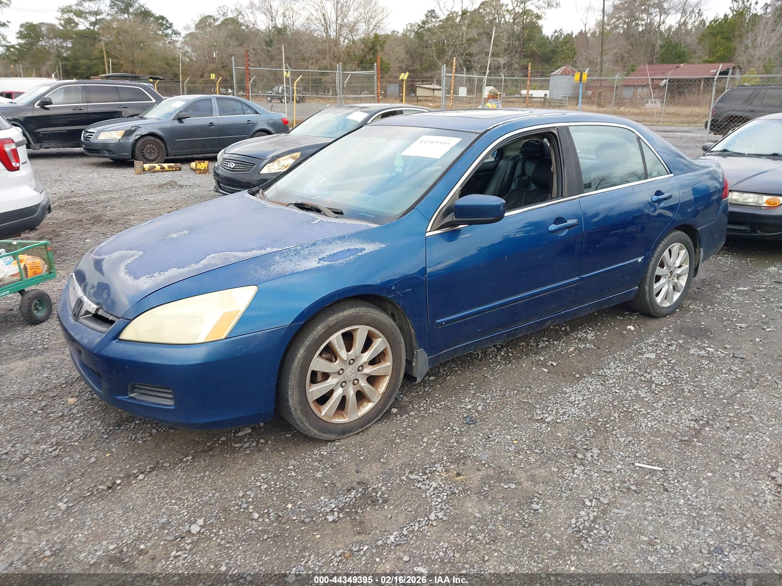 HONDA ACCORD image 2