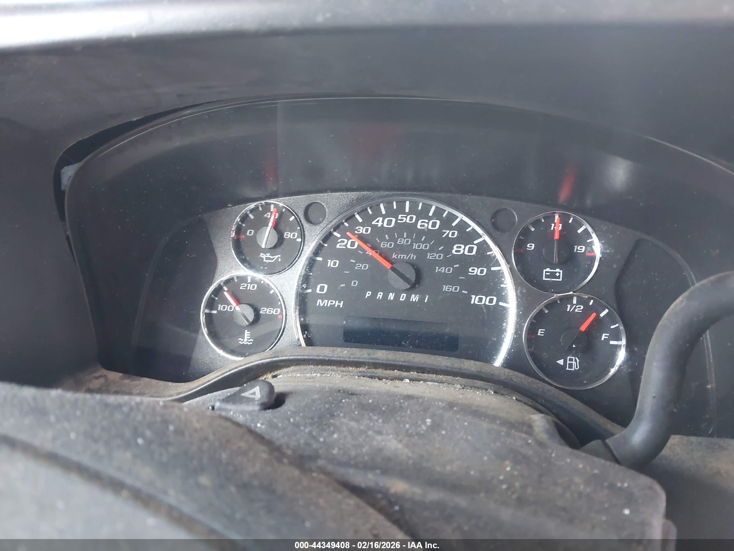 CHEVROLET EXPRESS image 7