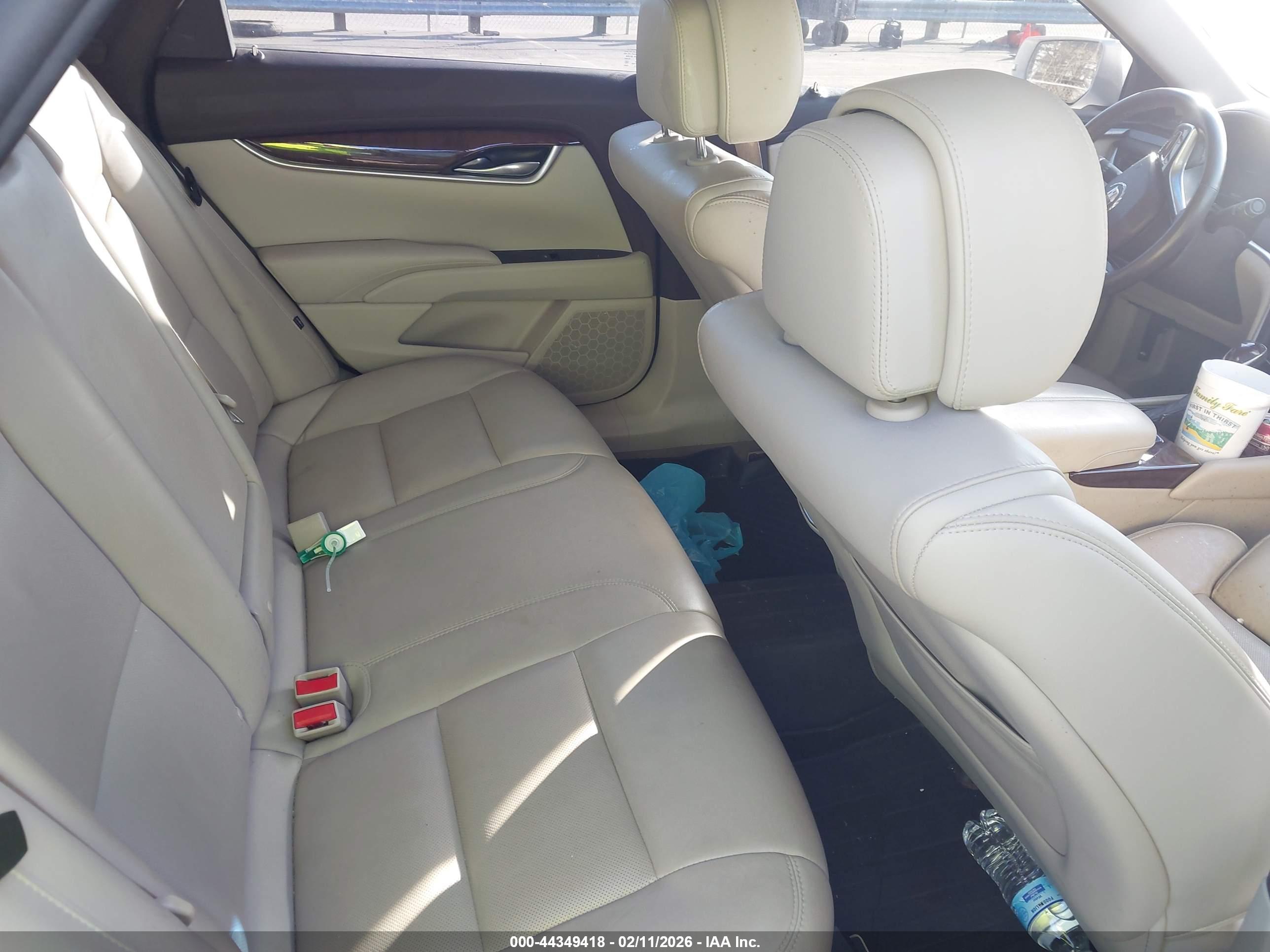 CADILLAC XTS image 8
