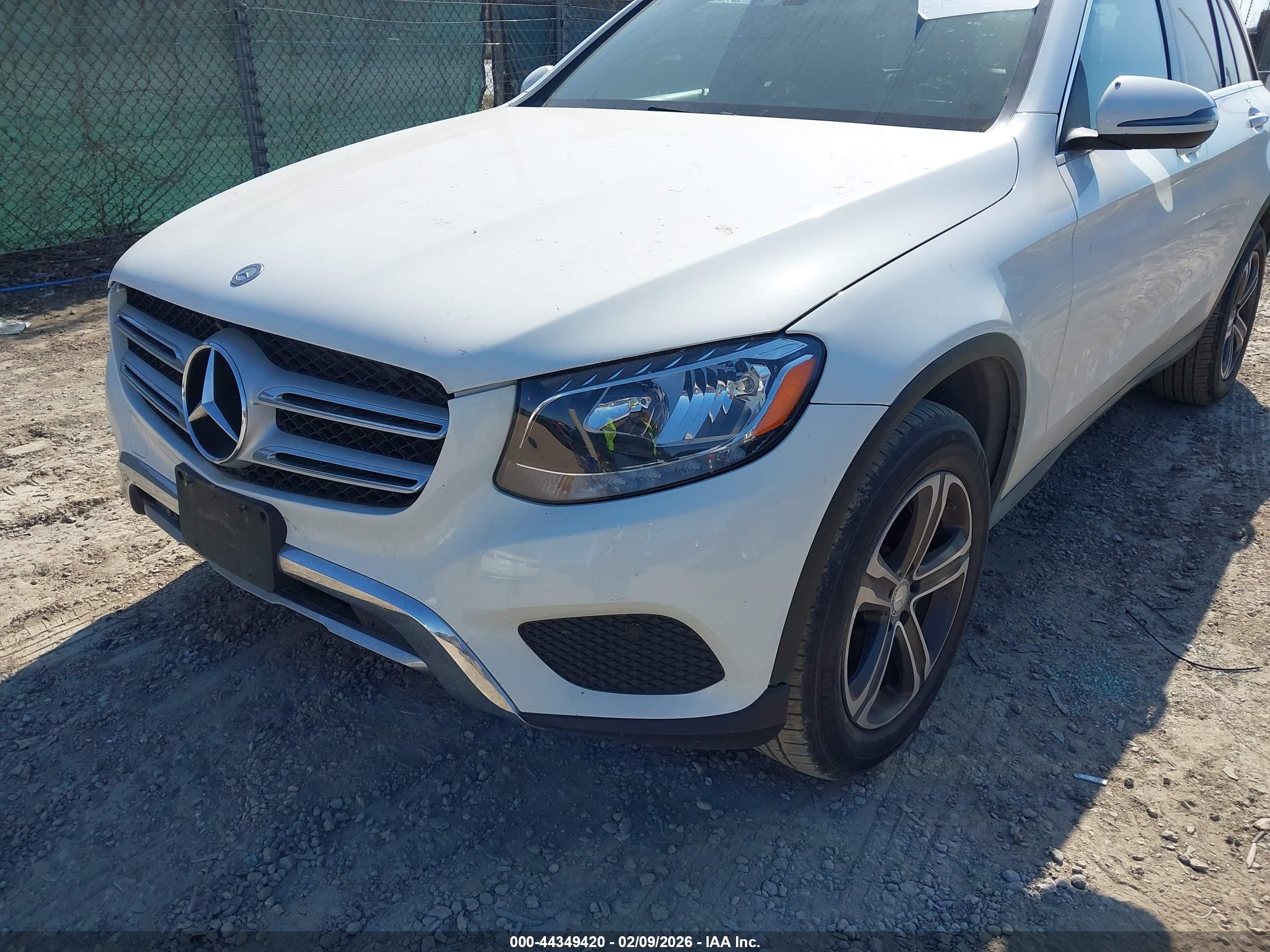 MERCEDES-BENZ GLC image 6