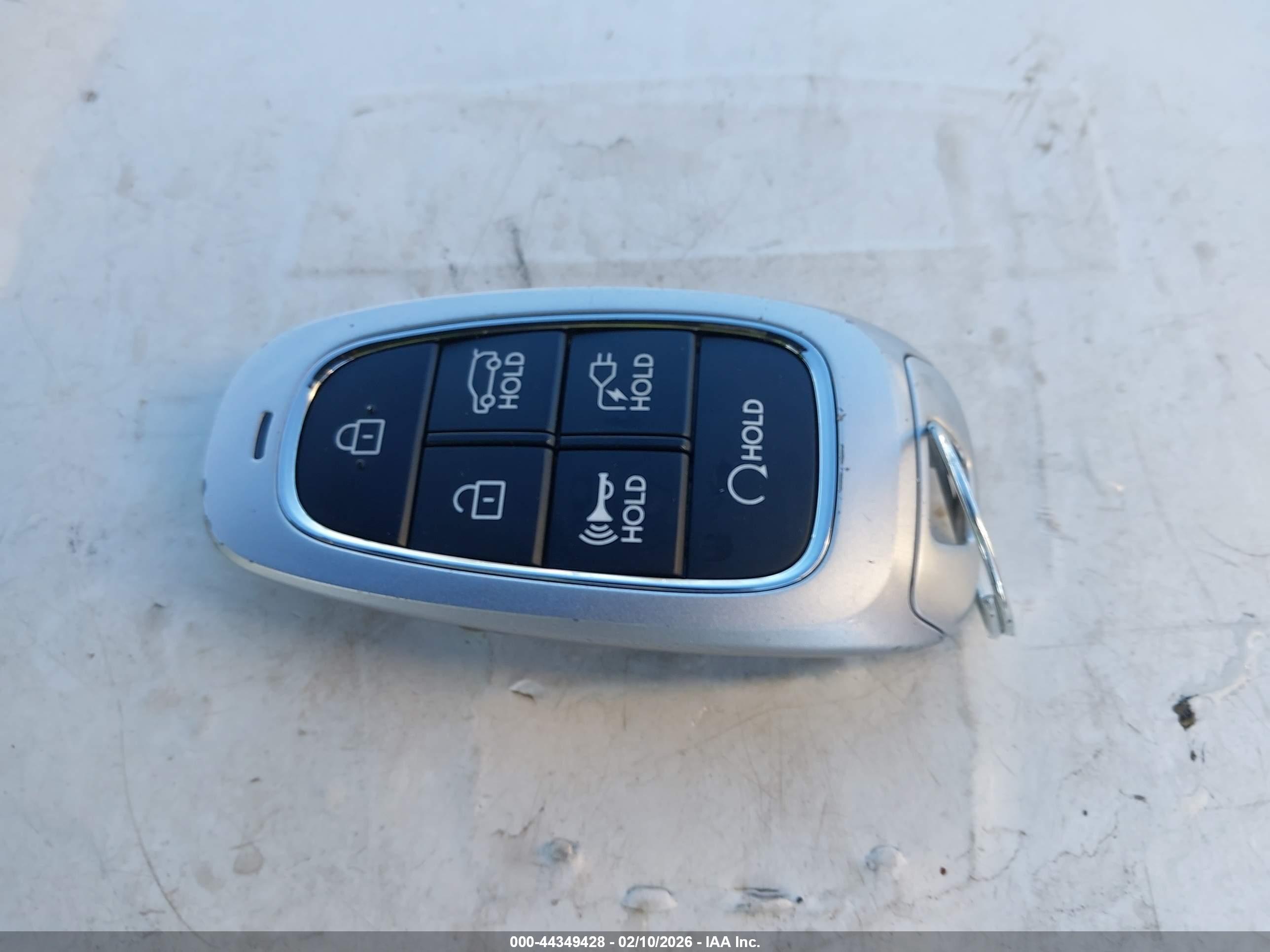 HYUNDAI IONIQ image 11
