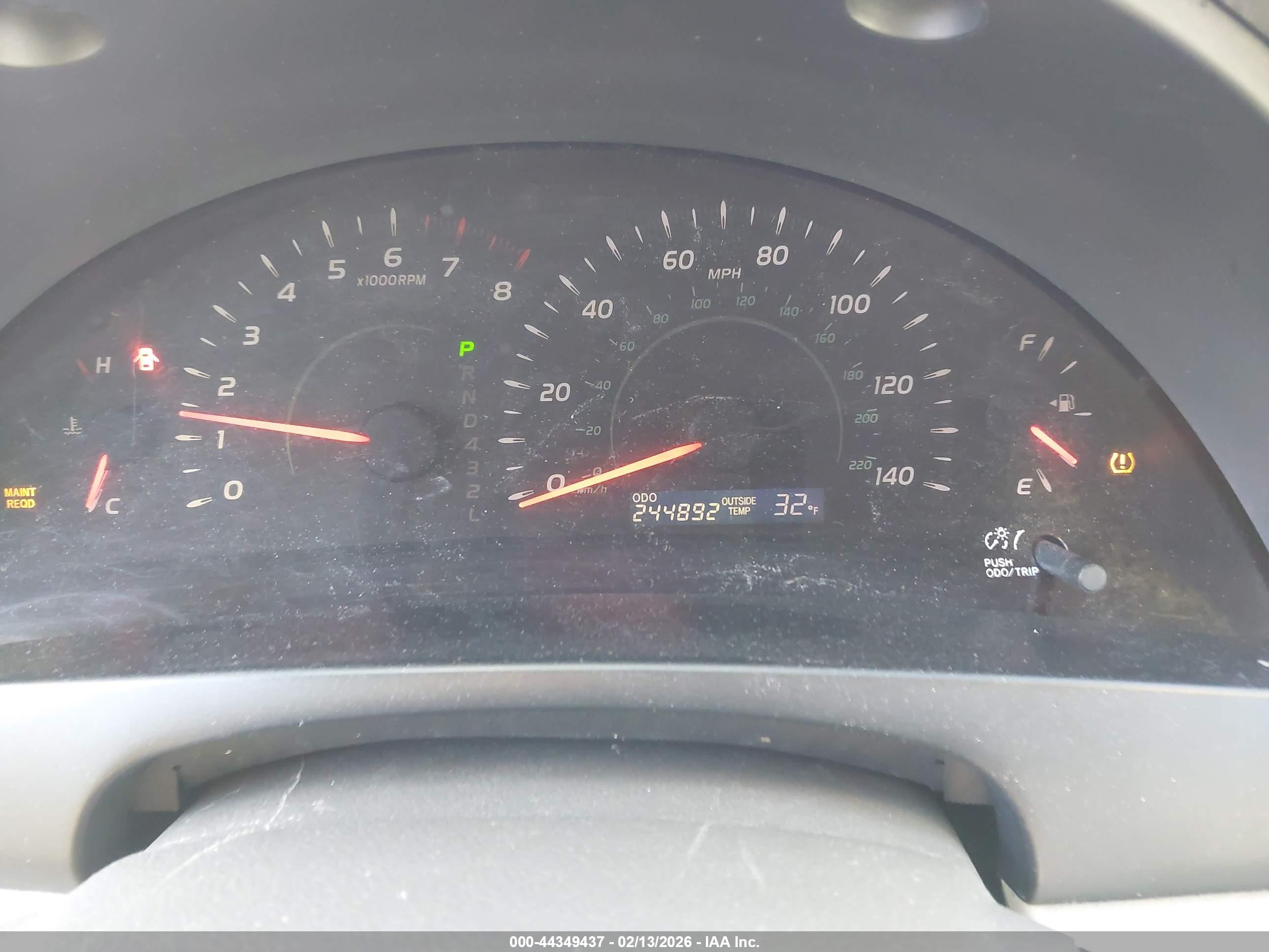 TOYOTA CAMRY image 7