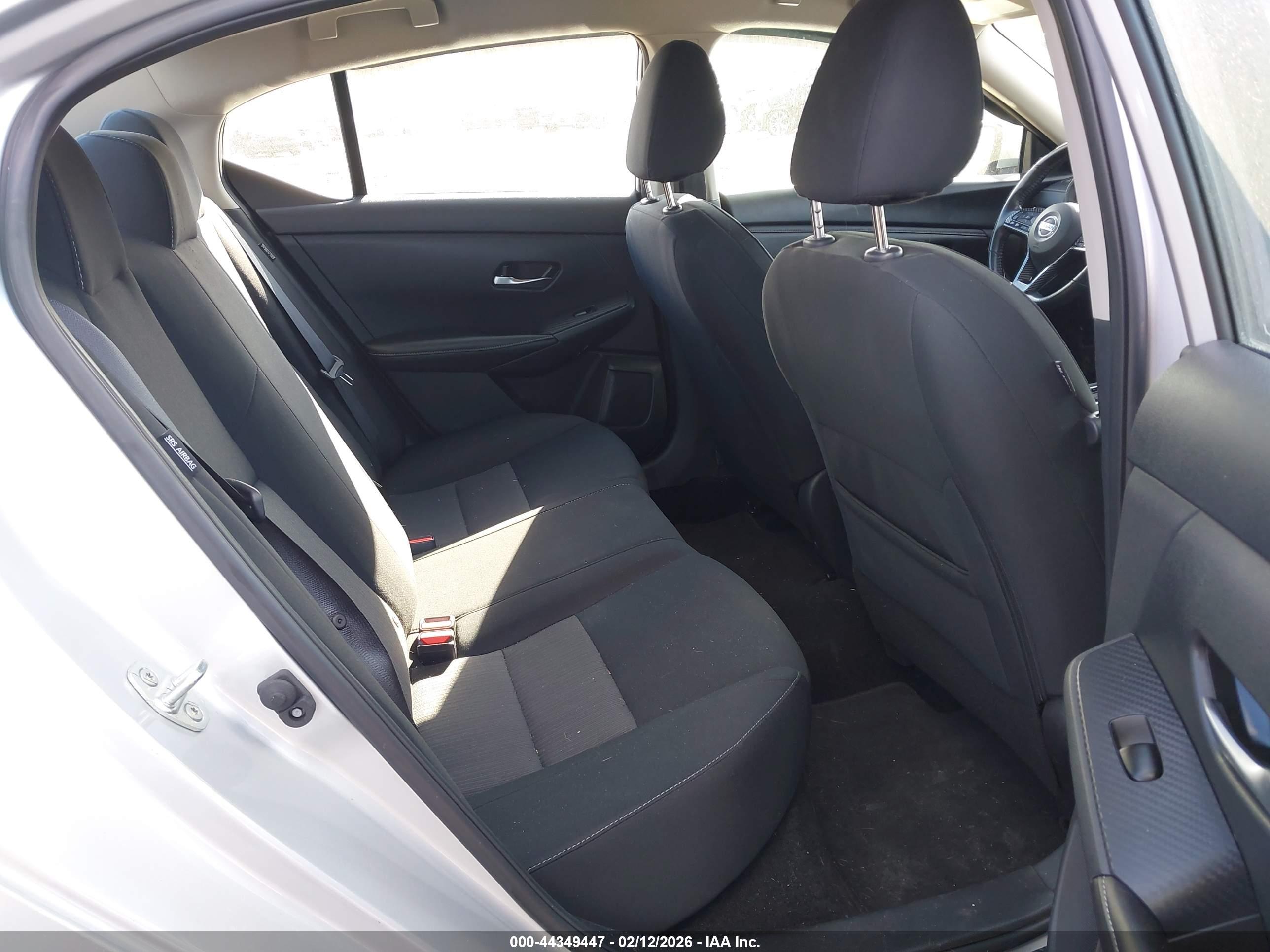 NISSAN SENTRA image 8