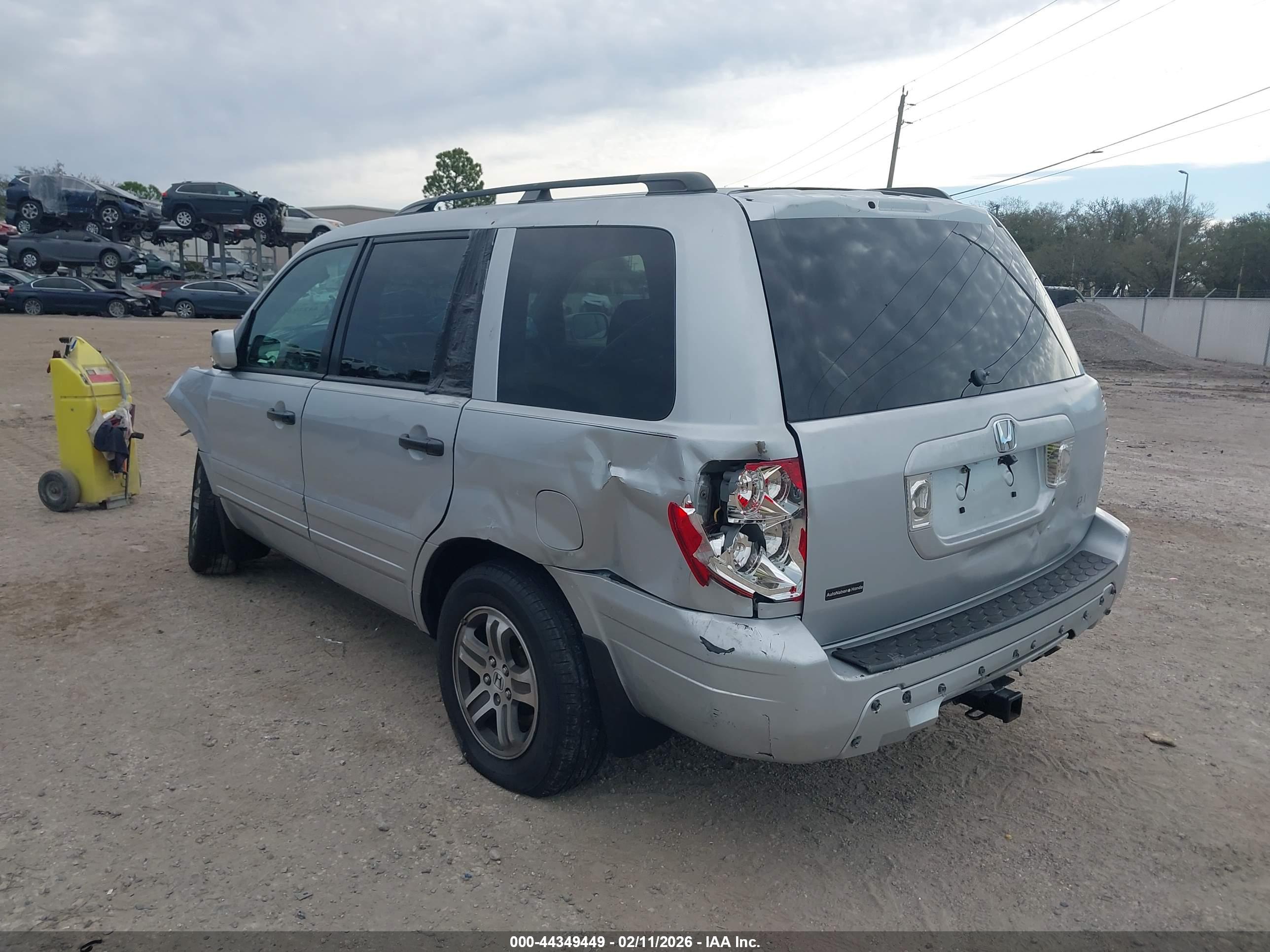 HONDA PILOT image 3