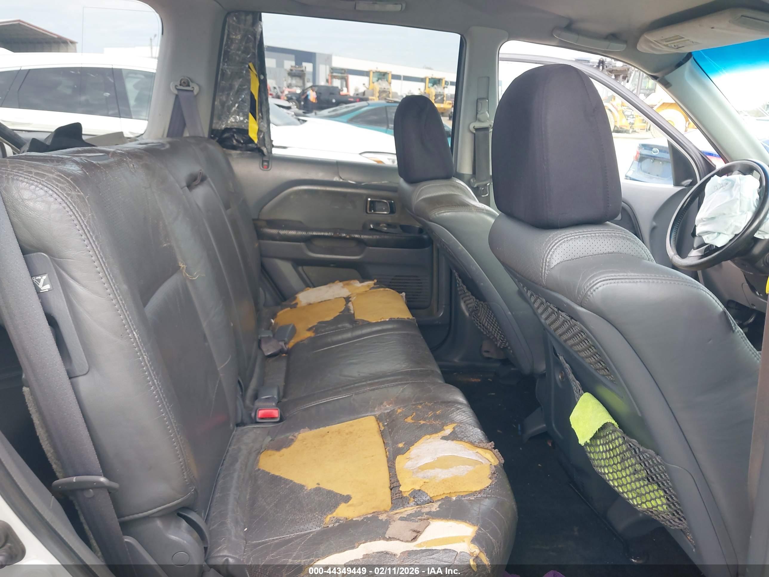HONDA PILOT image 8