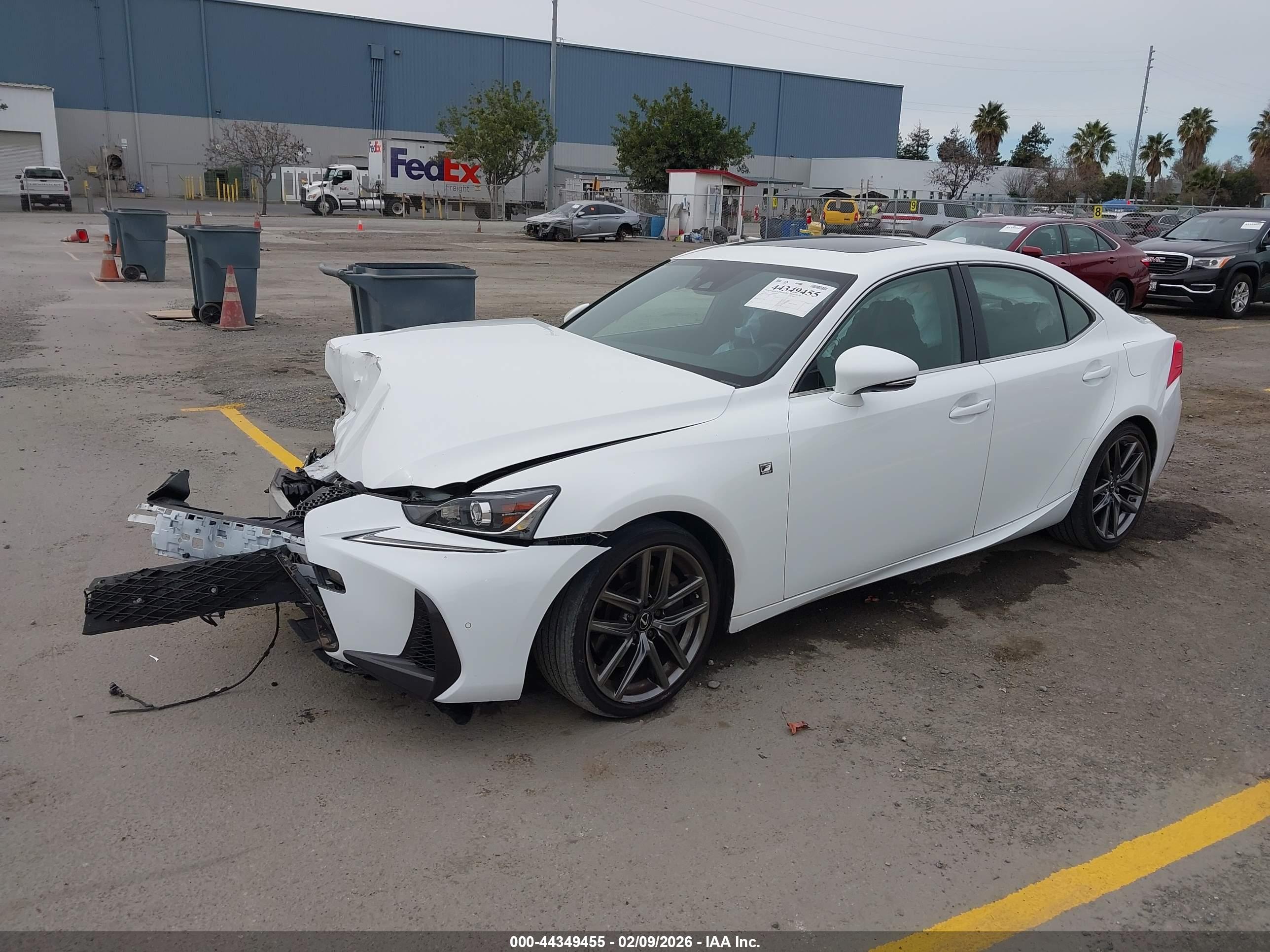 LEXUS IS image 2