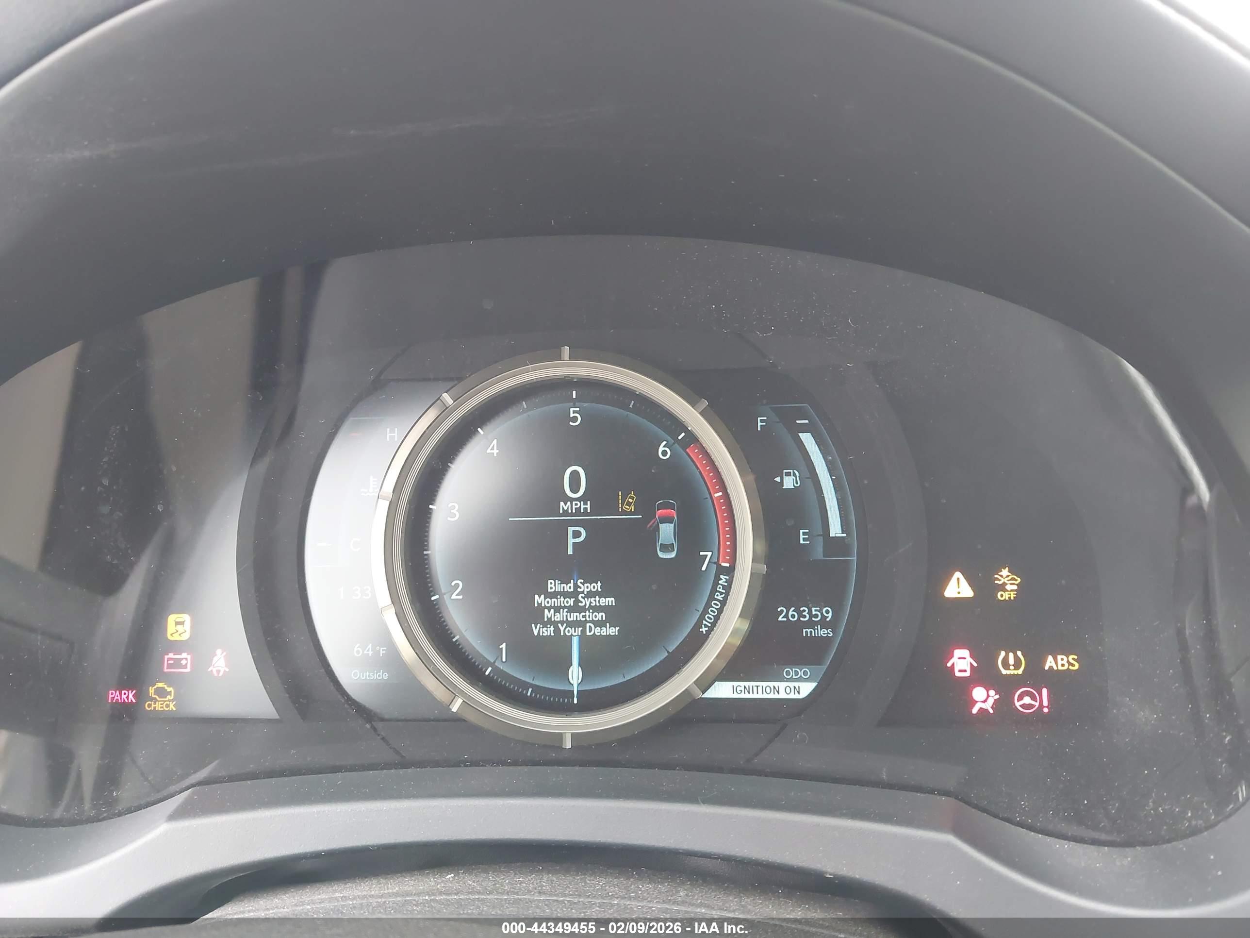 LEXUS IS image 7