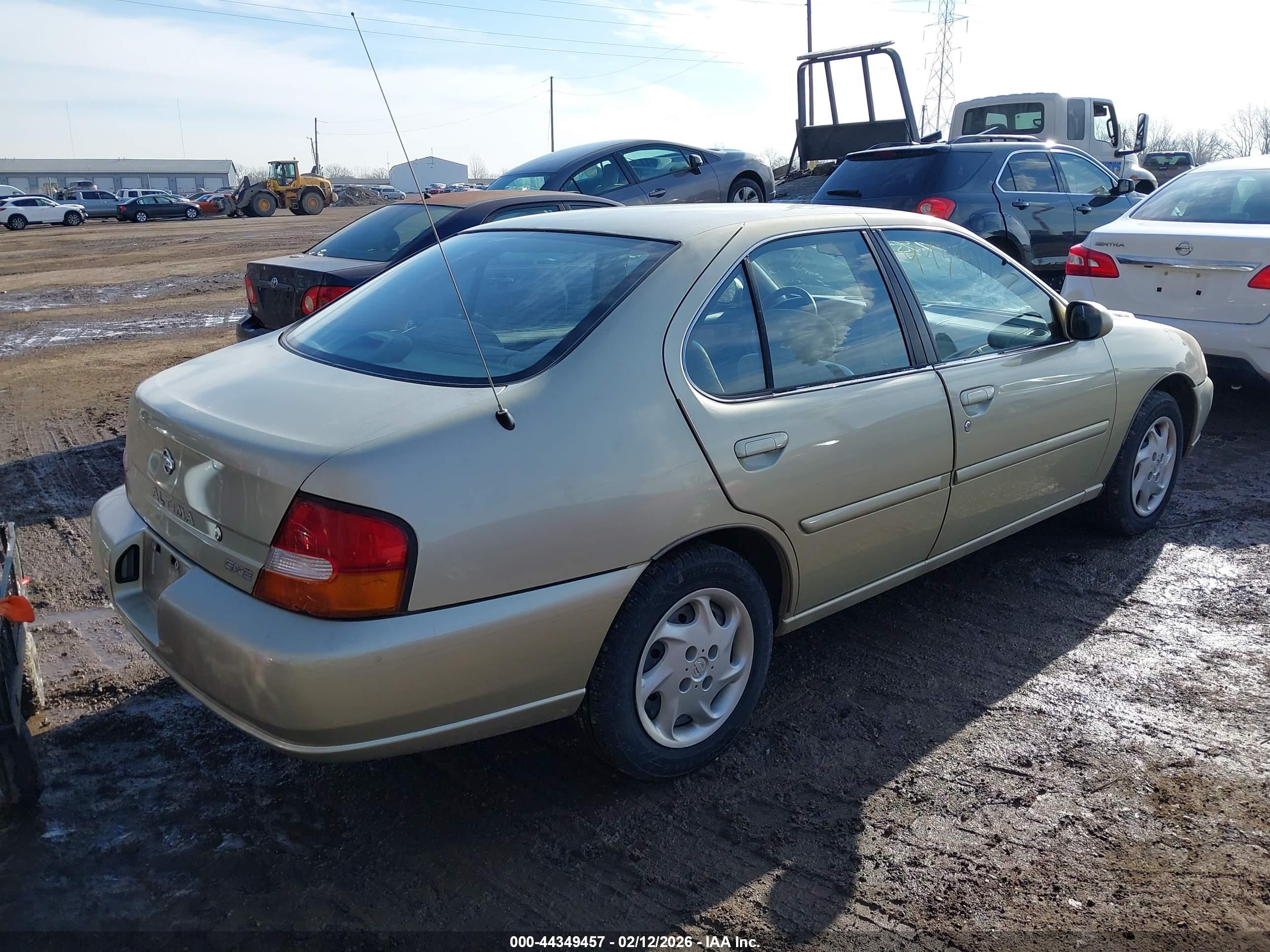NISSAN ALTIMA image 4