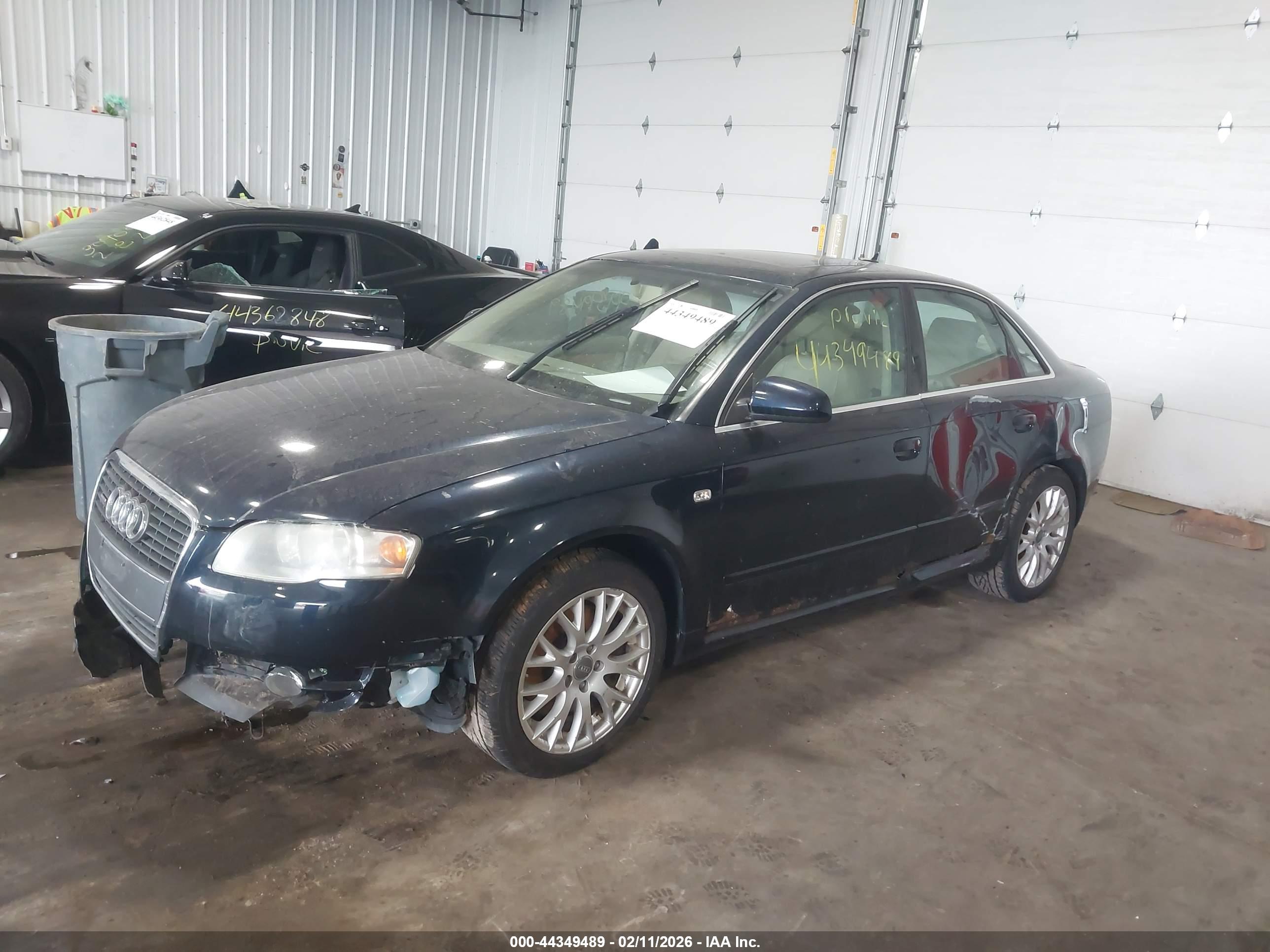 AUDI A4 image 2