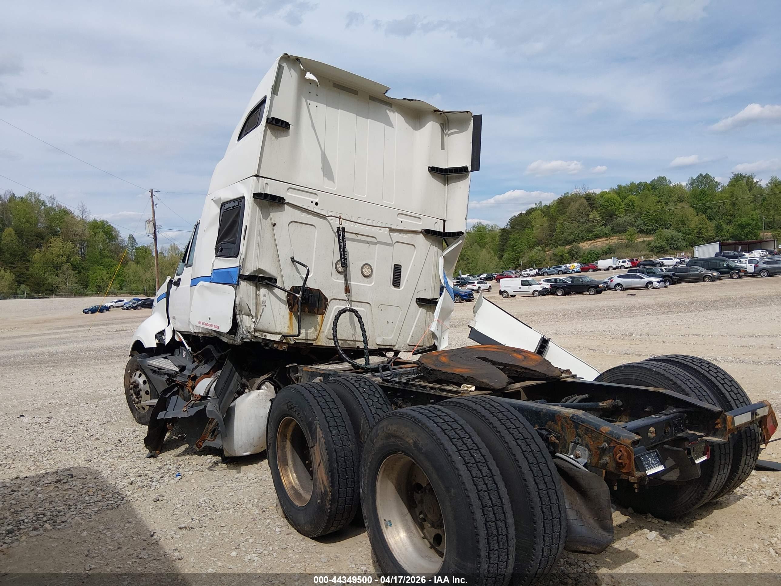 INTERNATIONAL PROSTAR+ image 3