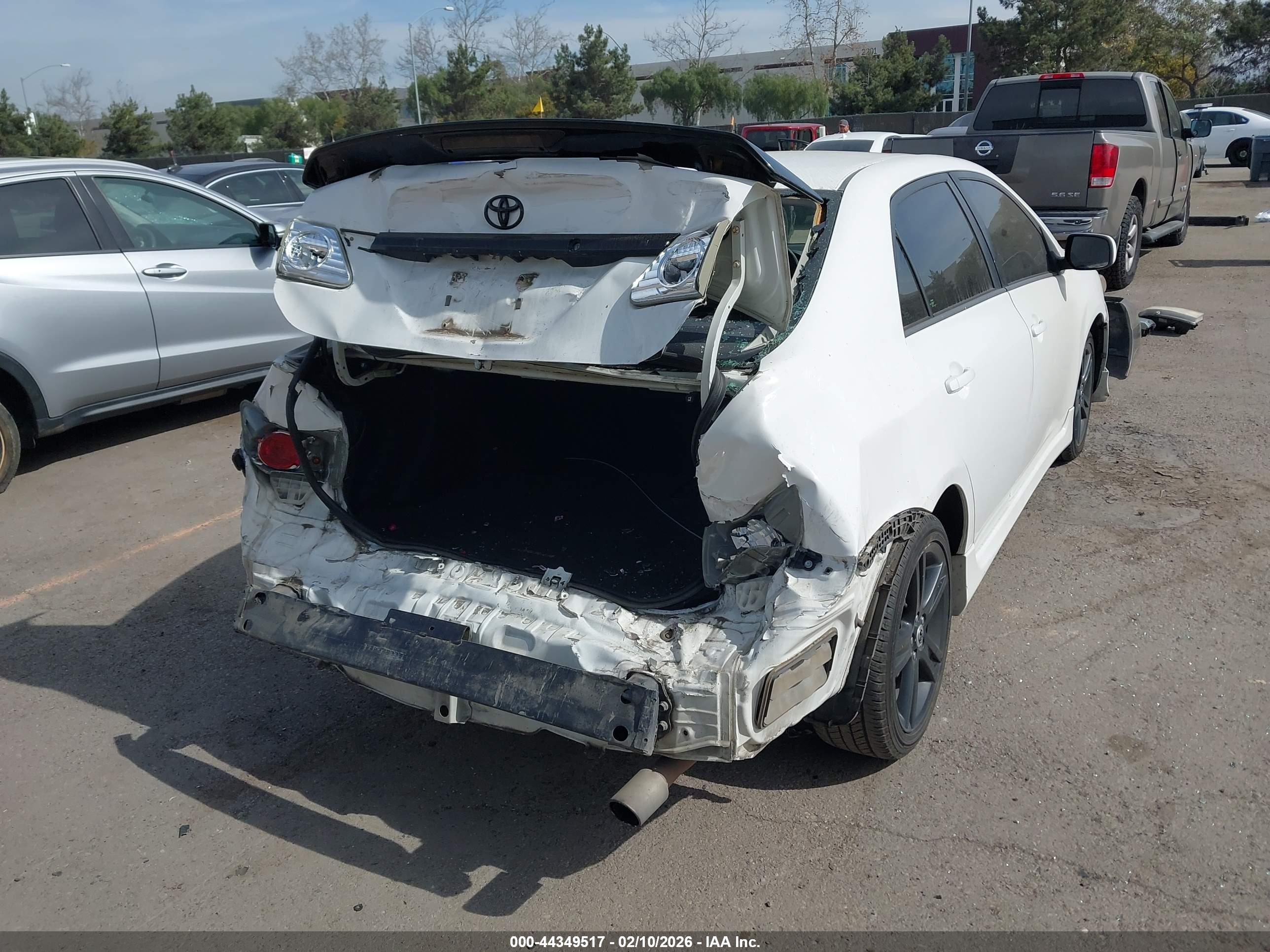 TOYOTA COROLLA image 6
