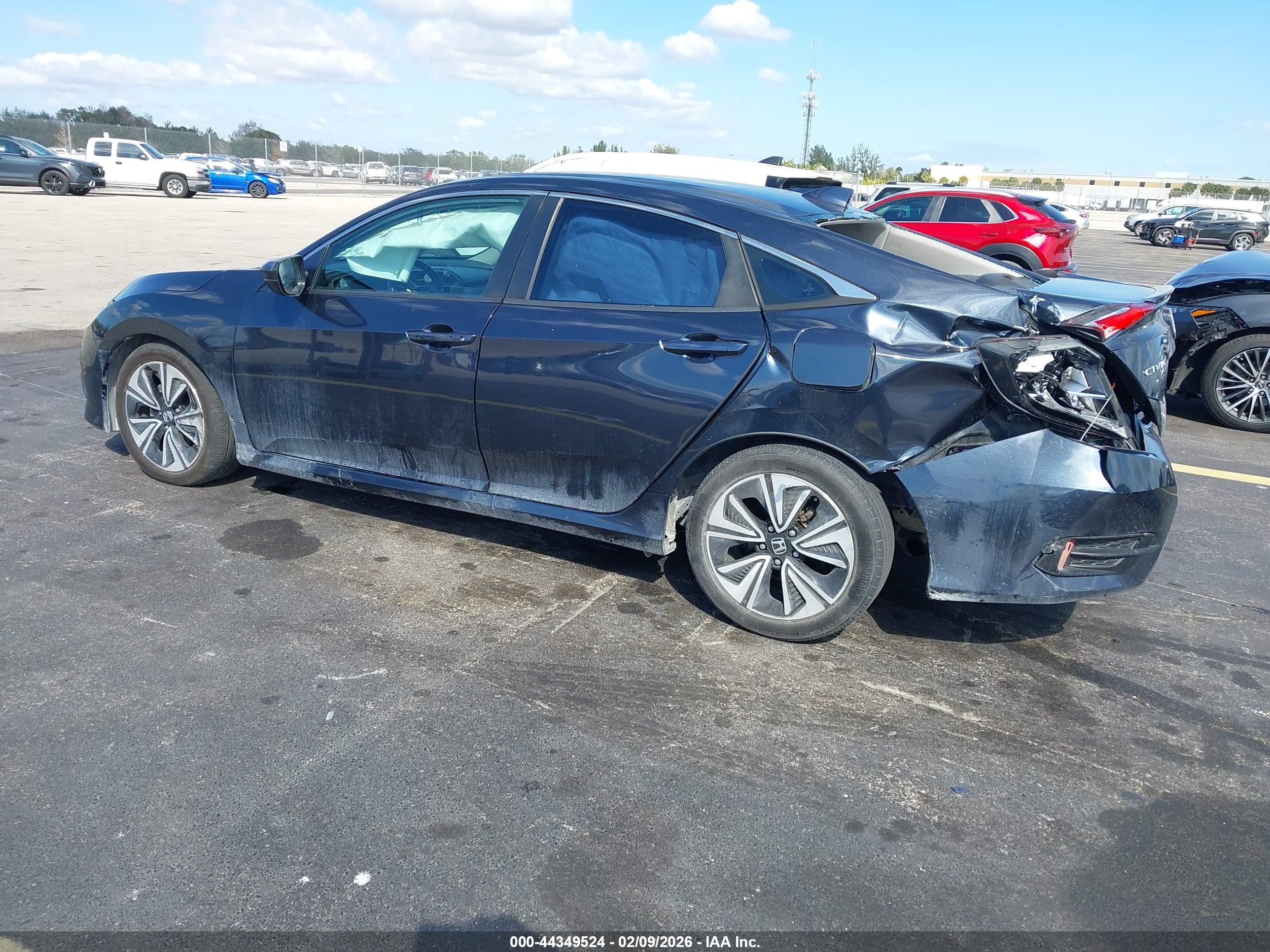 HONDA CIVIC image 3