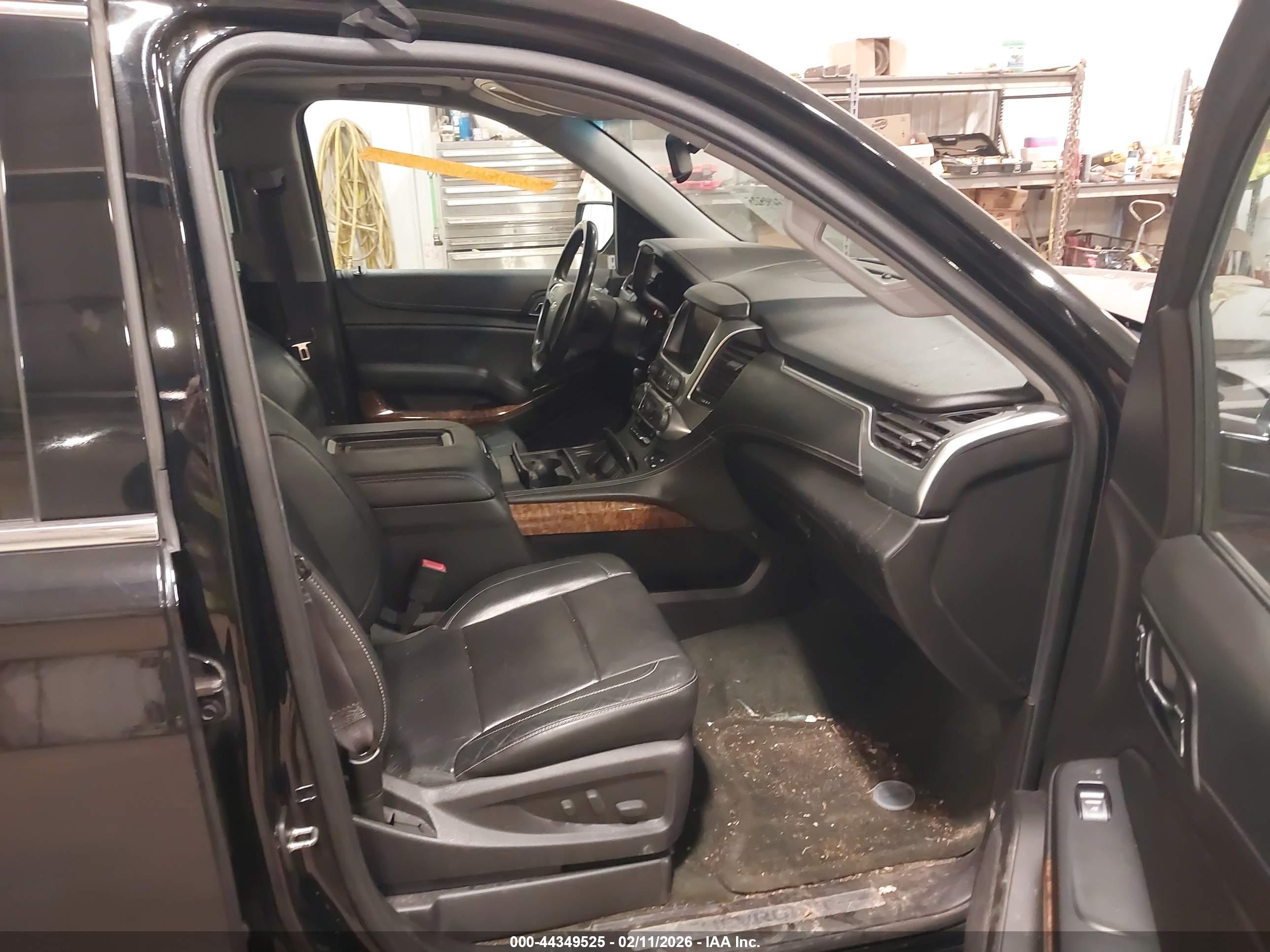 CHEVROLET TAHOE image 5