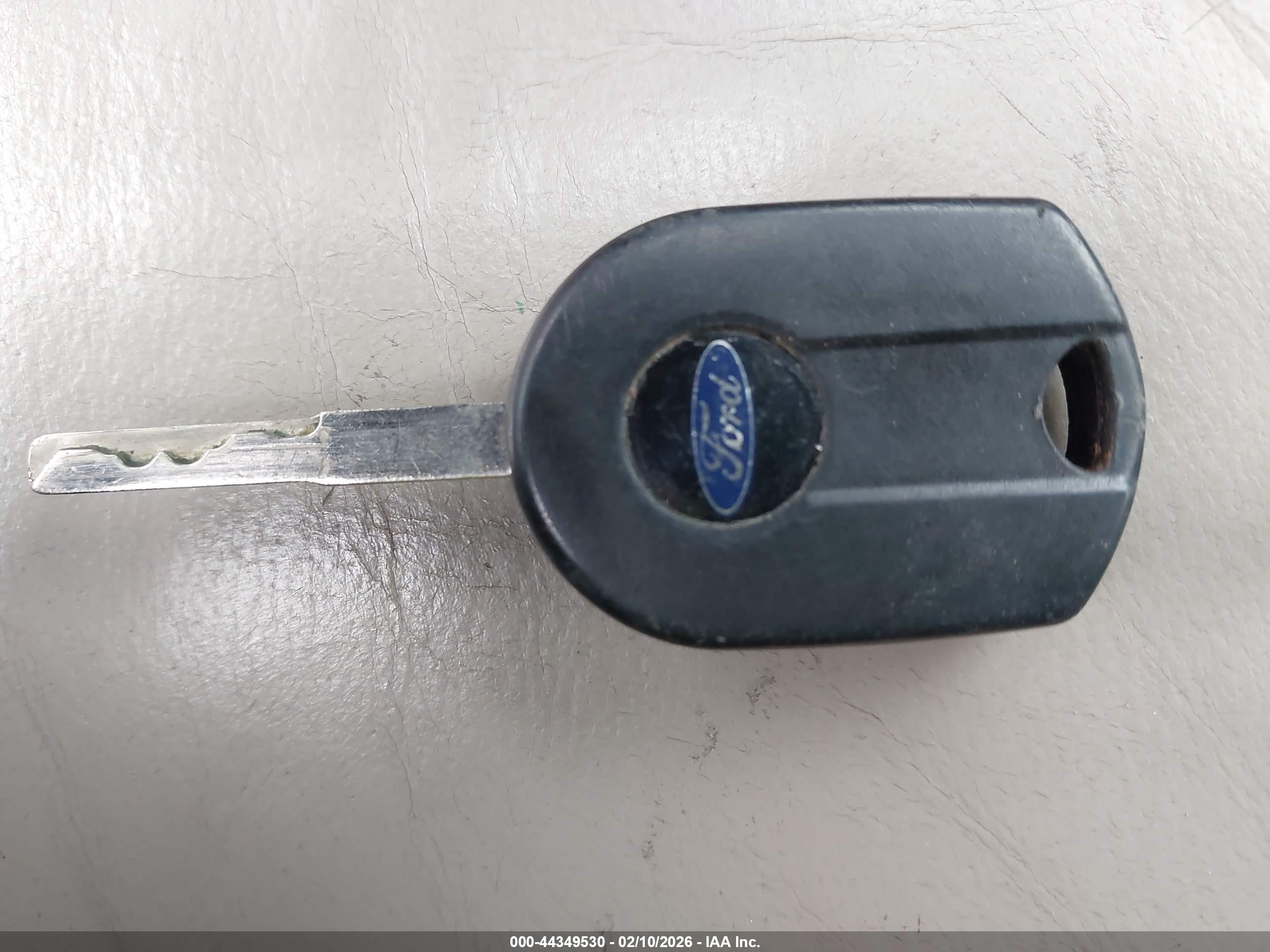 FORD ESCAPE image 11