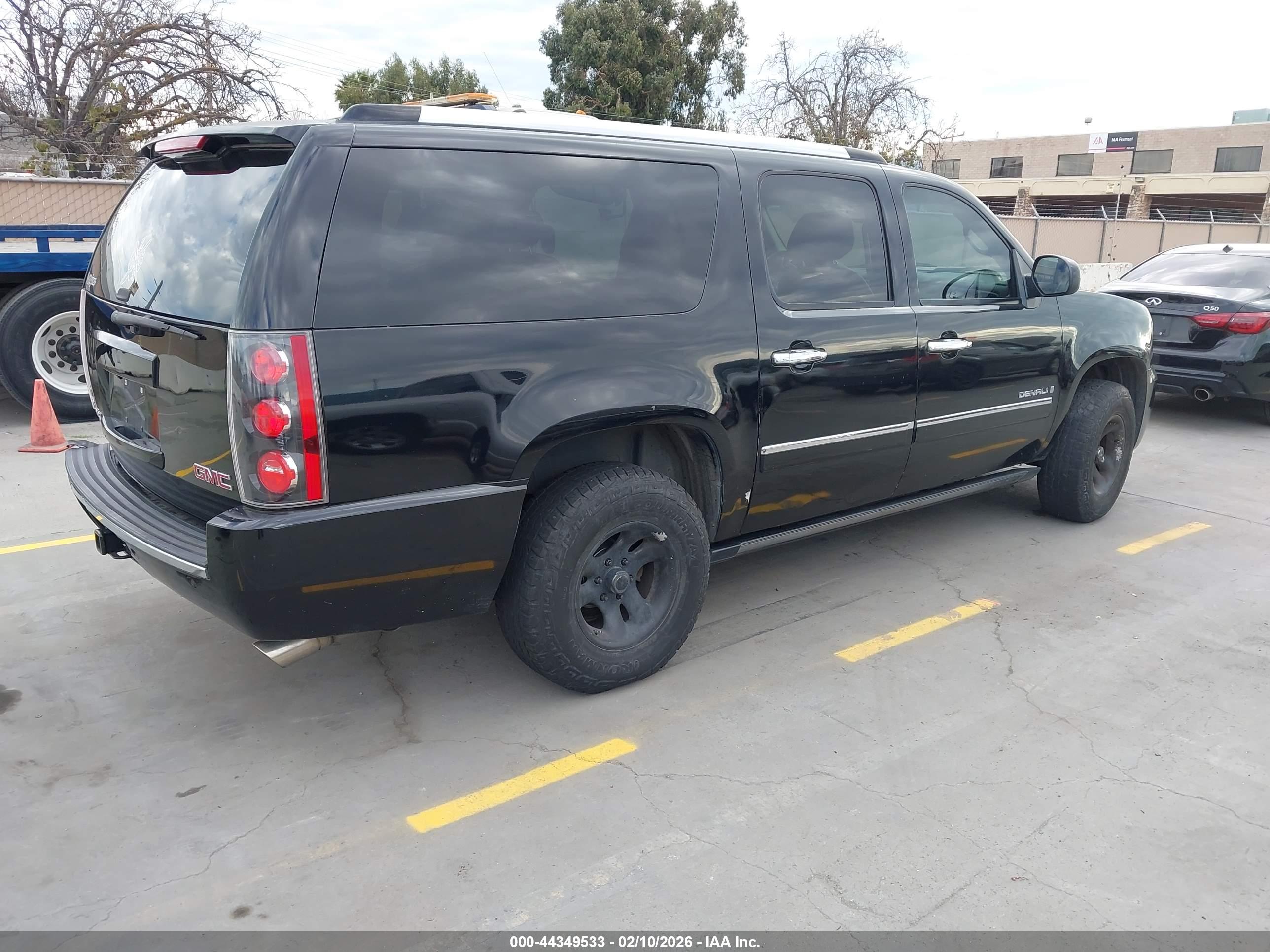 GMC YUKON image 4