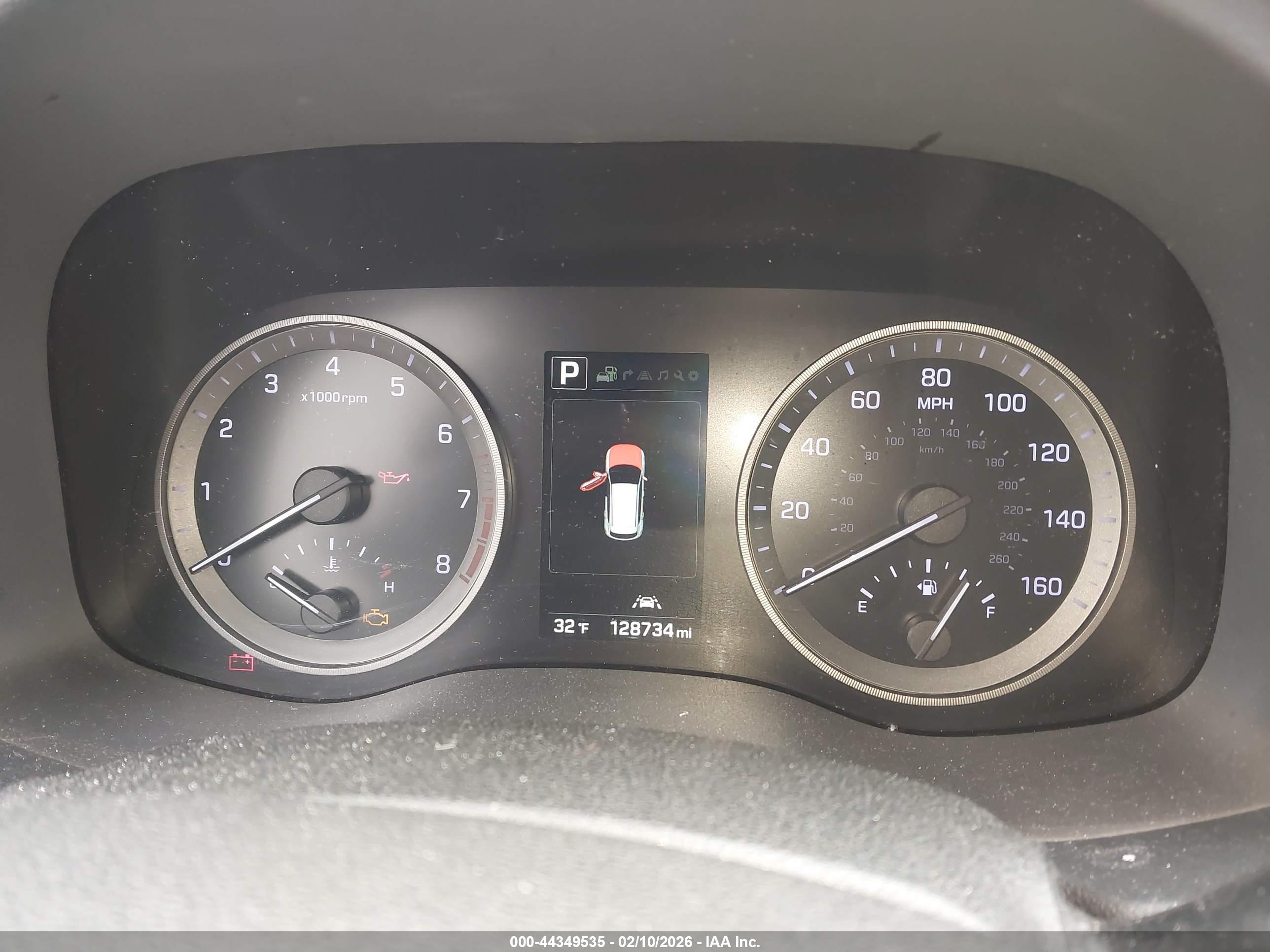 HYUNDAI TUCSON image 7