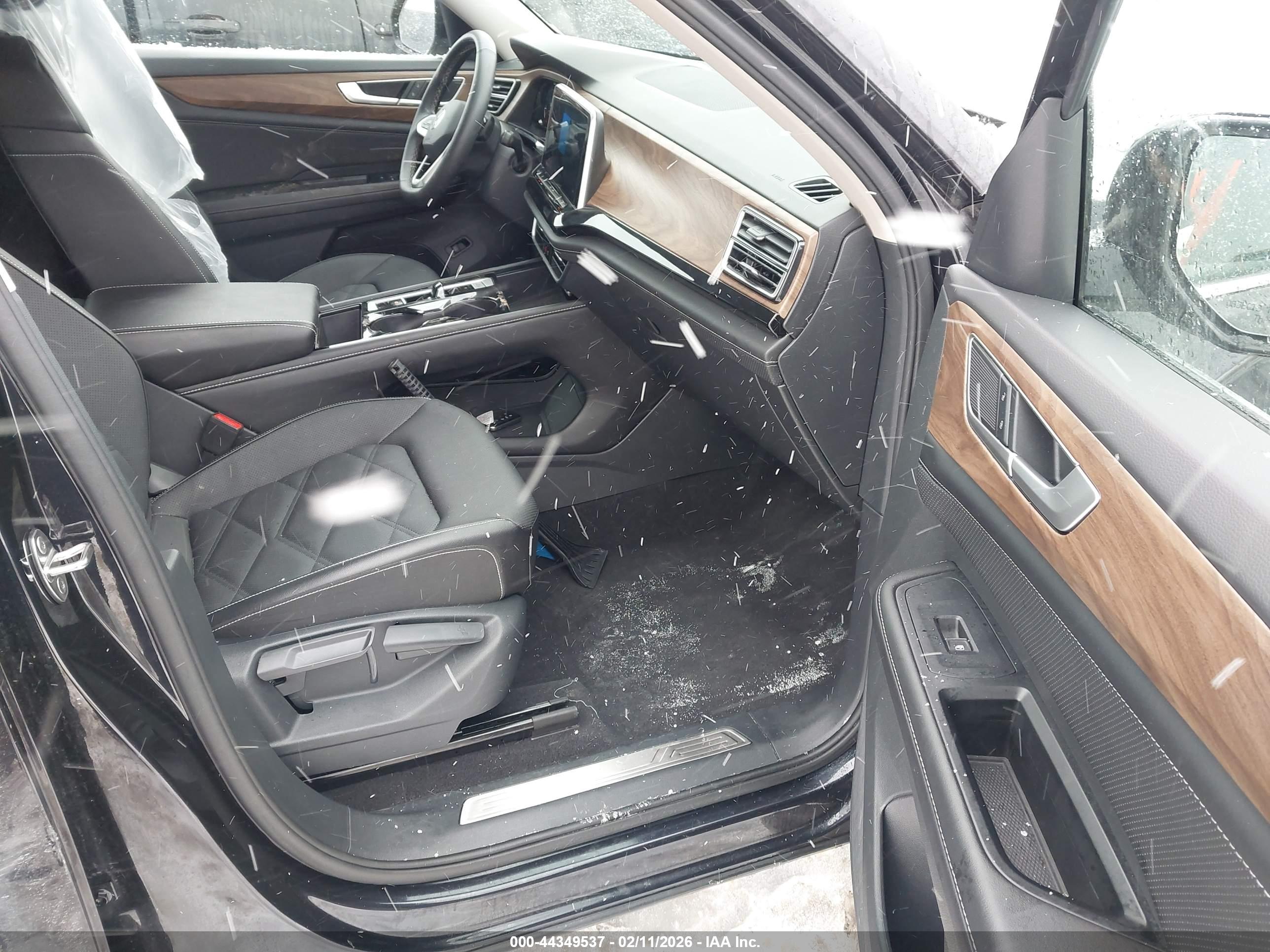 VOLKSWAGEN ATLAS image 5