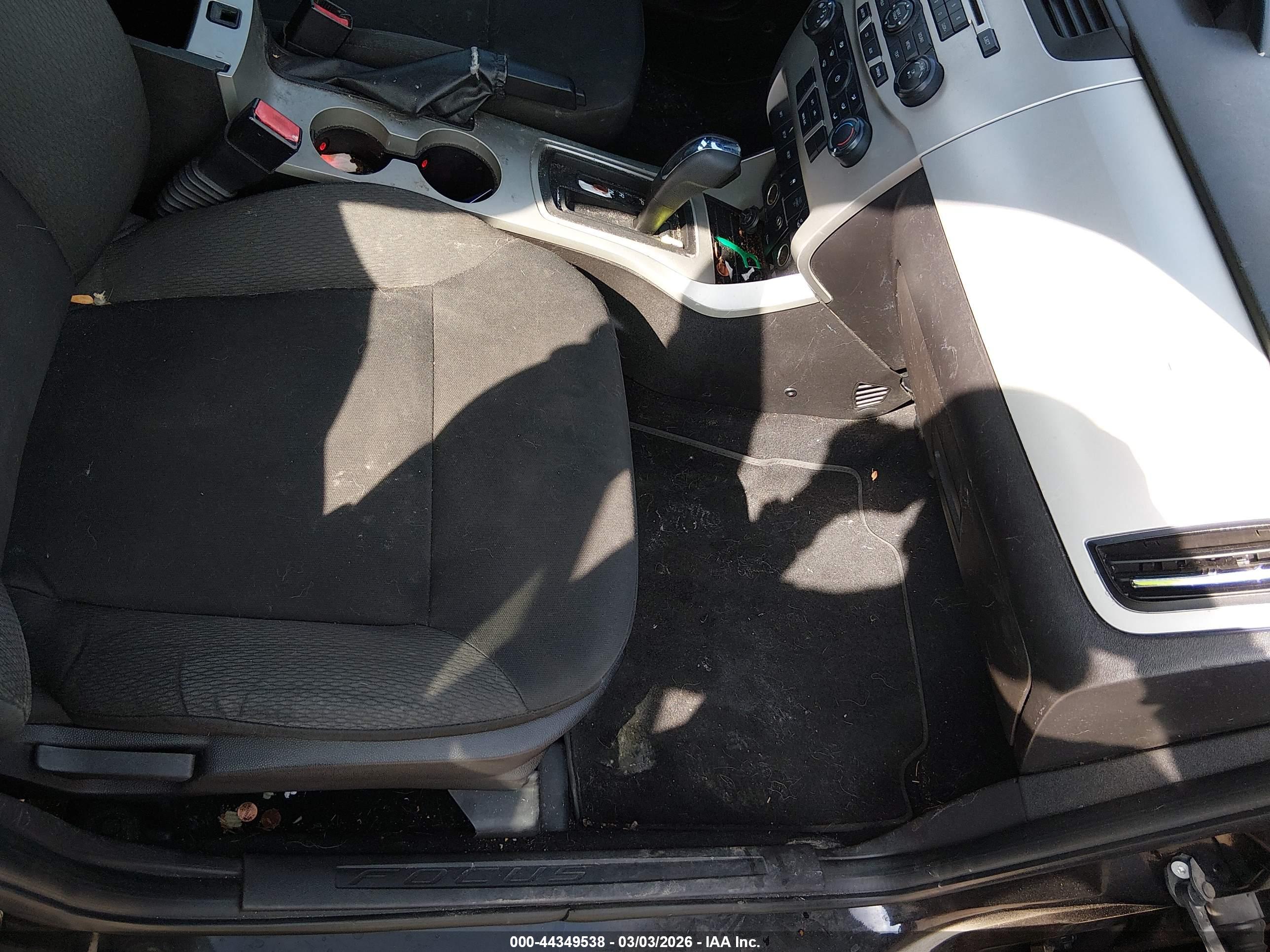 FORD FOCUS image 5