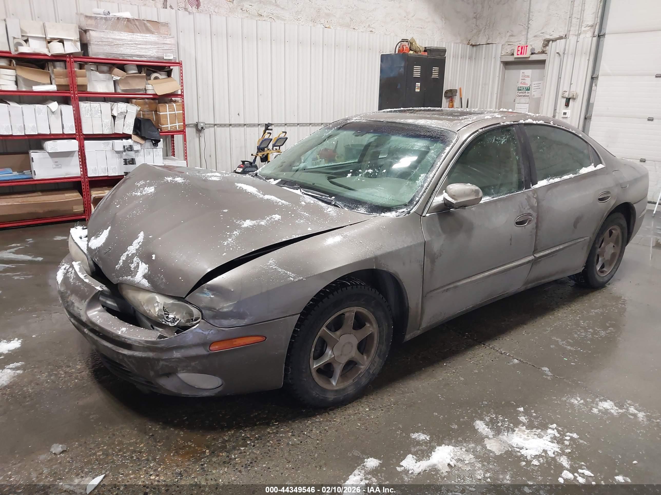 OLDSMOBILE AURORA image 2