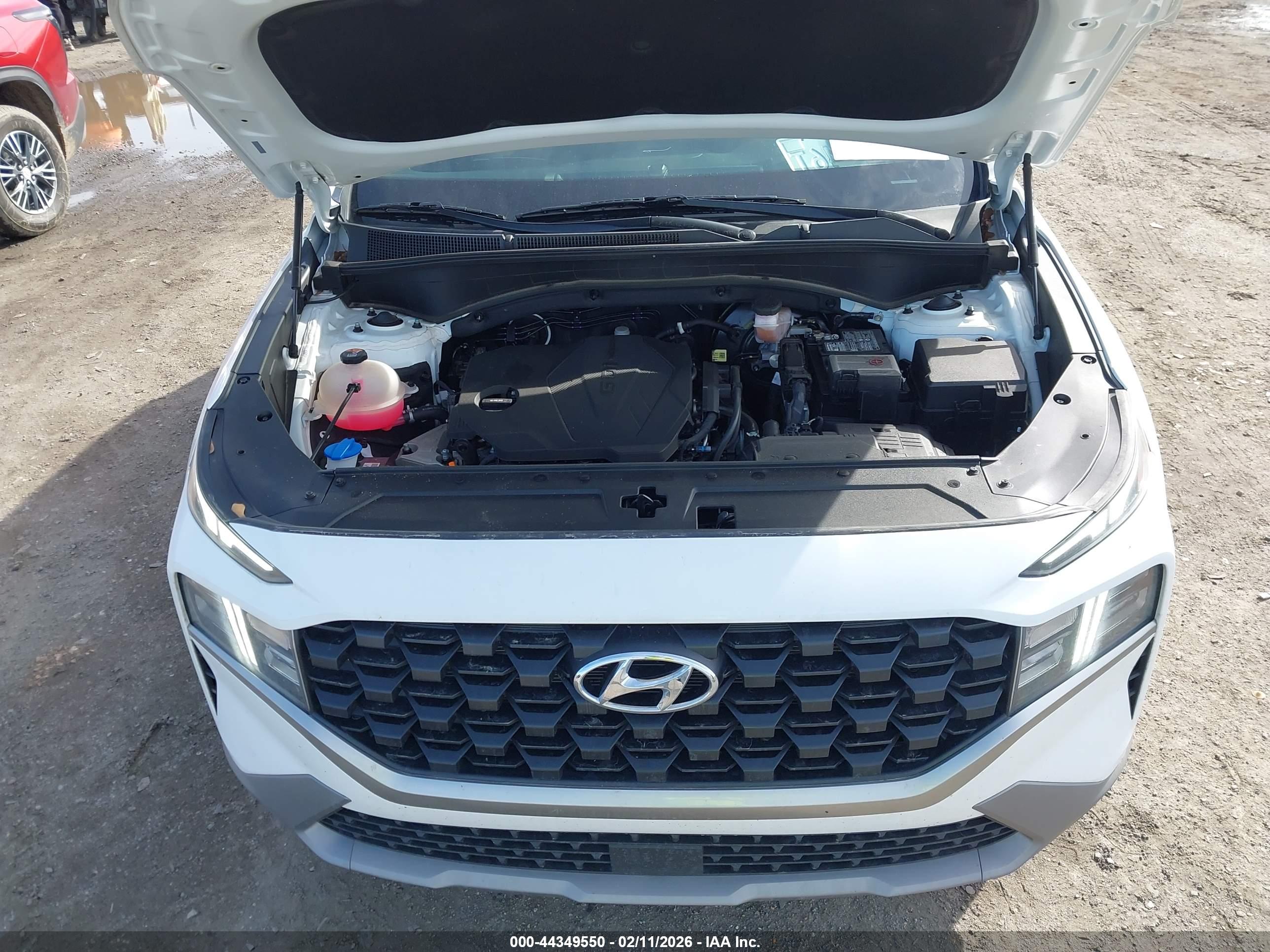 HYUNDAI SANTA image 10