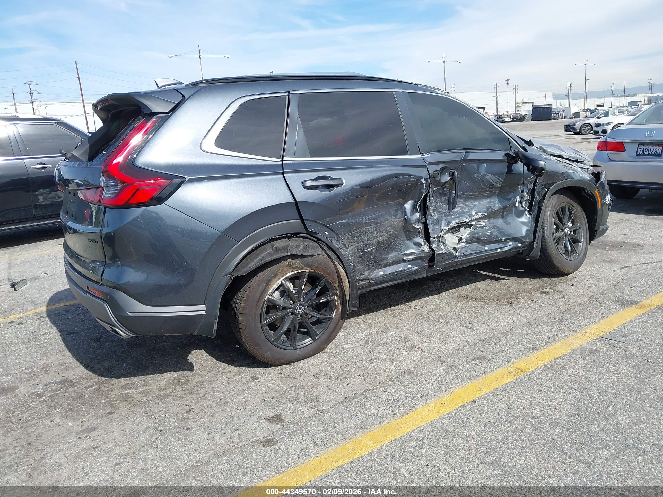 HONDA CR-V image 4