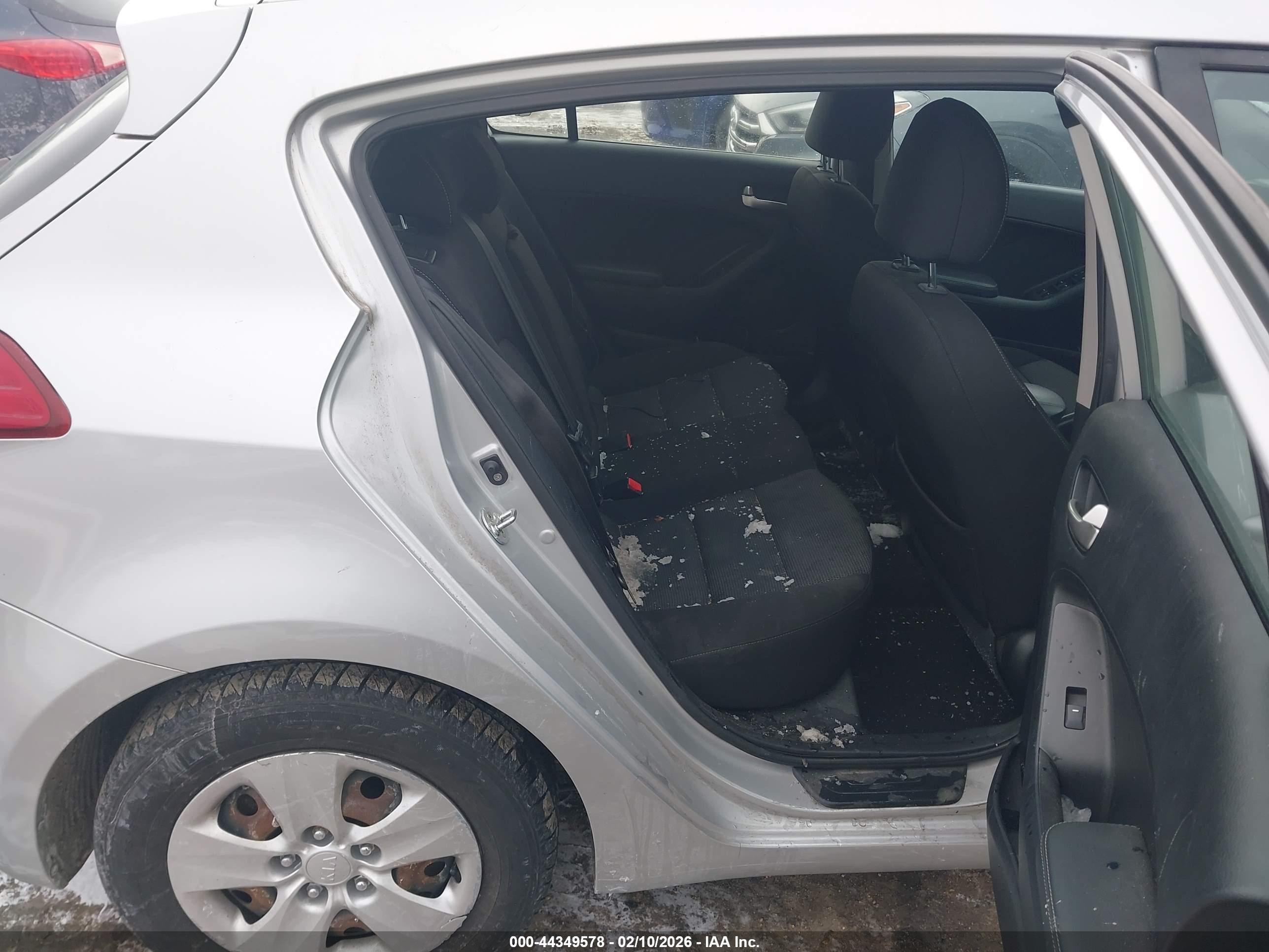 KIA FORTE image 8