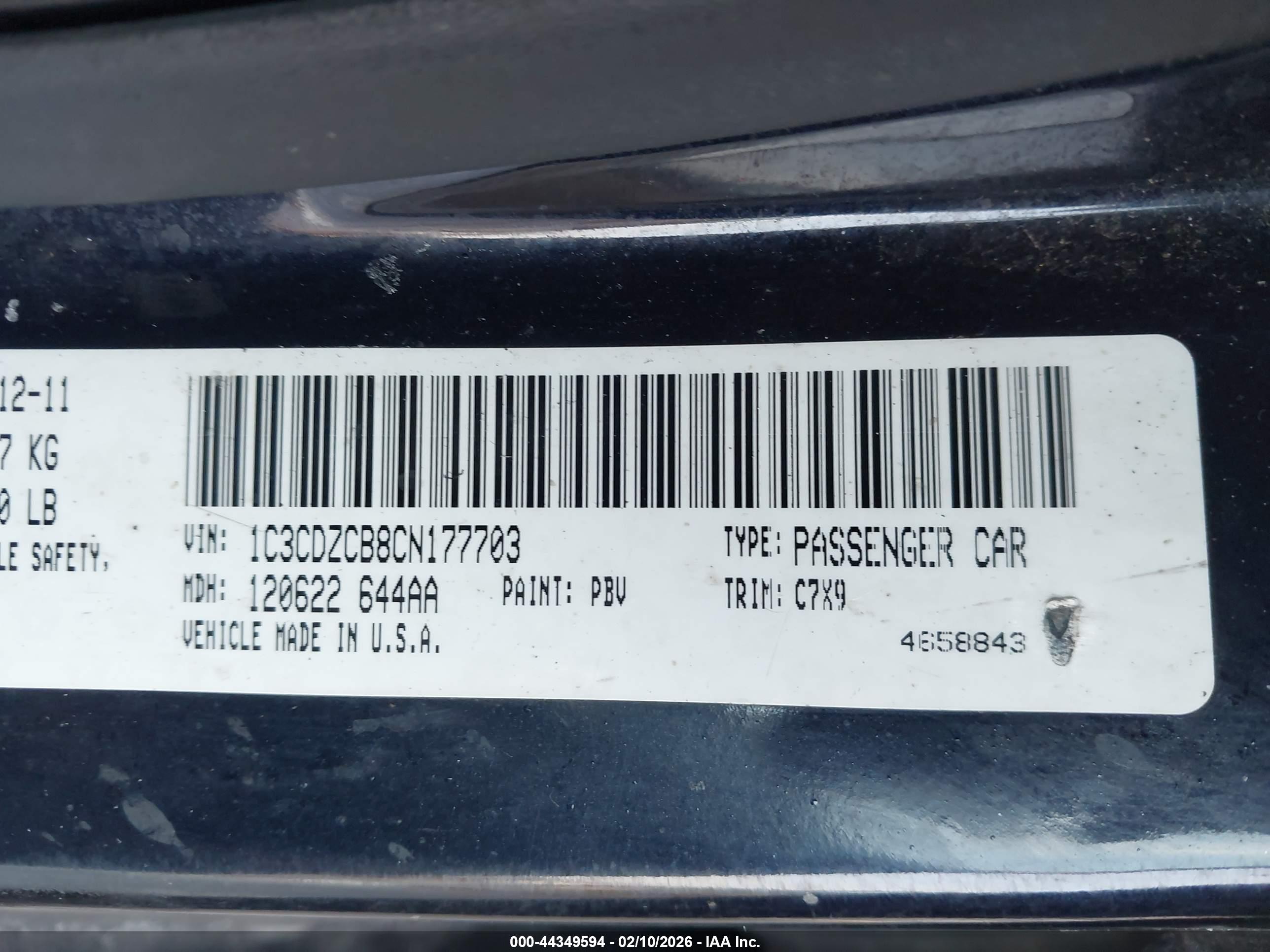 DODGE AVENGER image 9