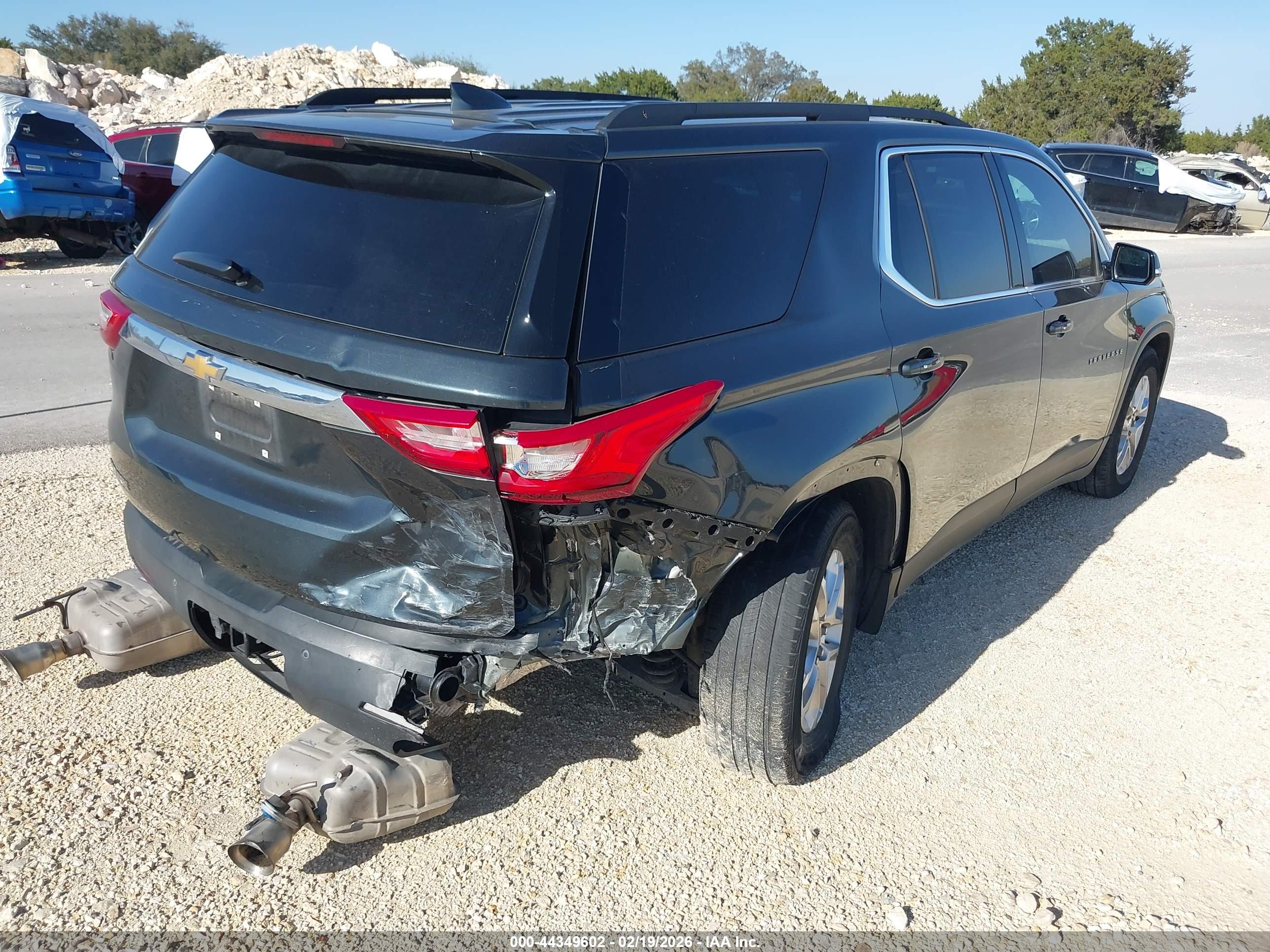 CHEVROLET TRAVERSE image 4