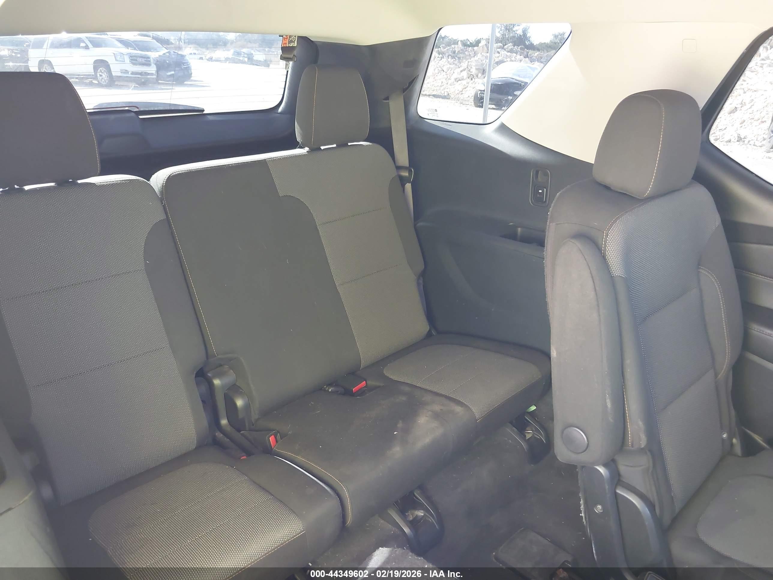 CHEVROLET TRAVERSE image 8