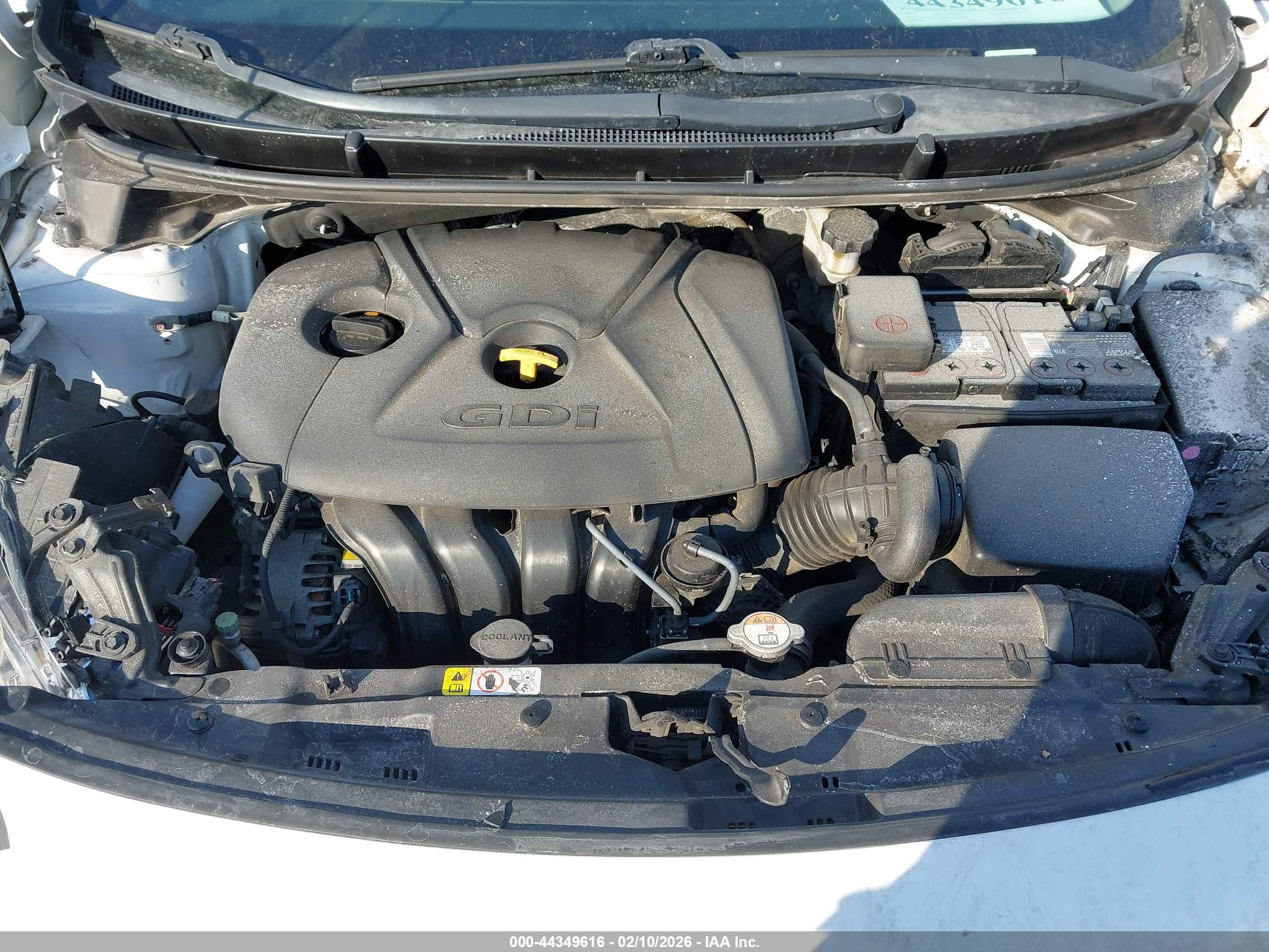 HYUNDAI ELANTRA image 10