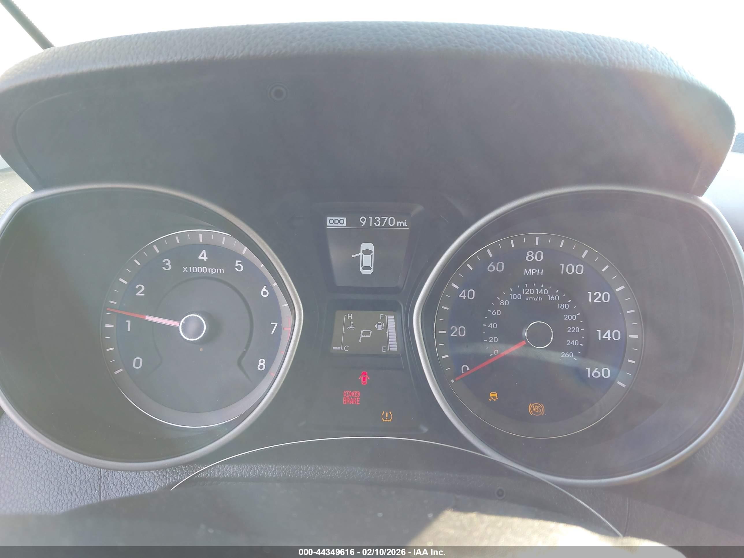 HYUNDAI ELANTRA image 7
