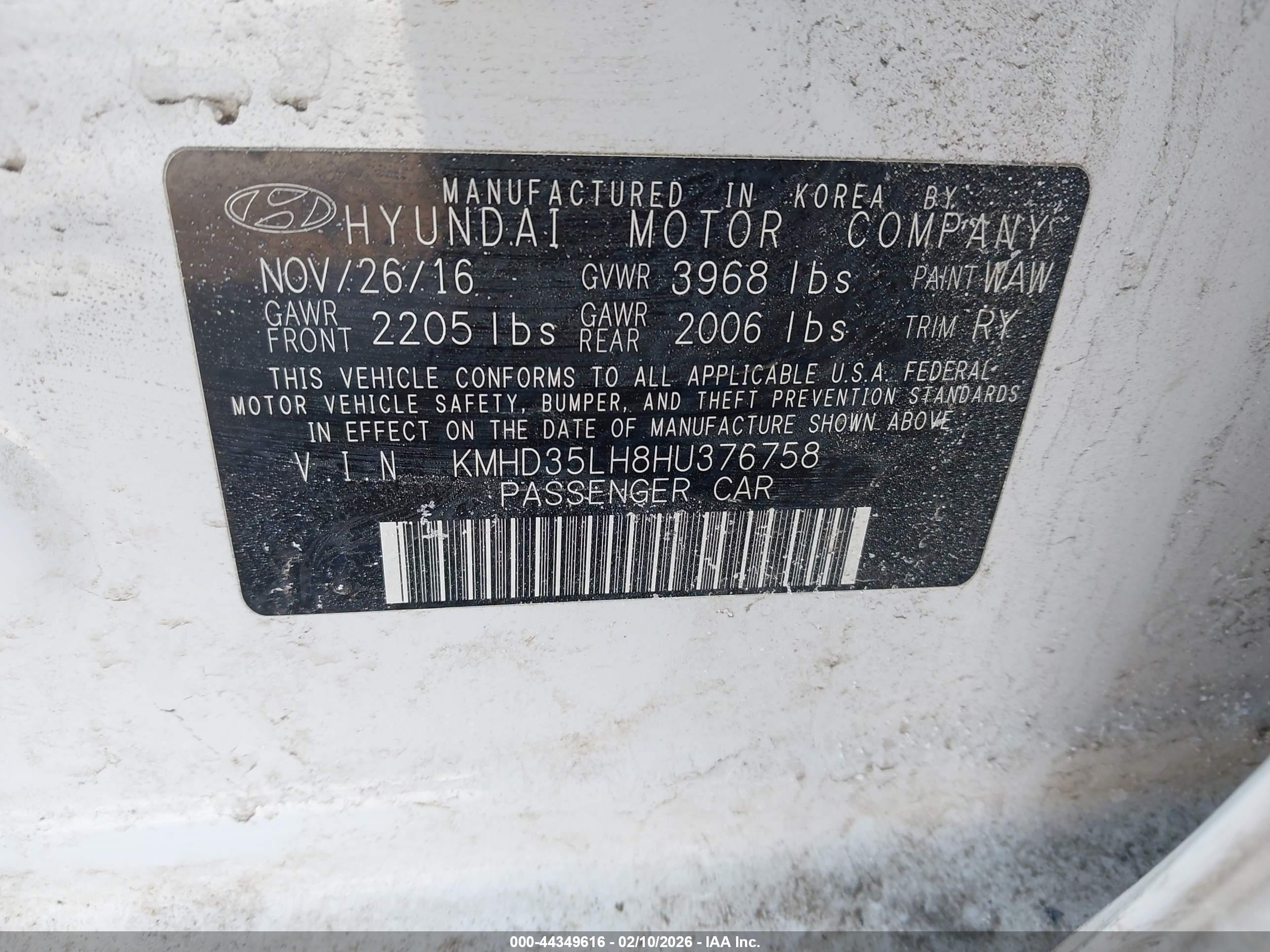 HYUNDAI ELANTRA image 9