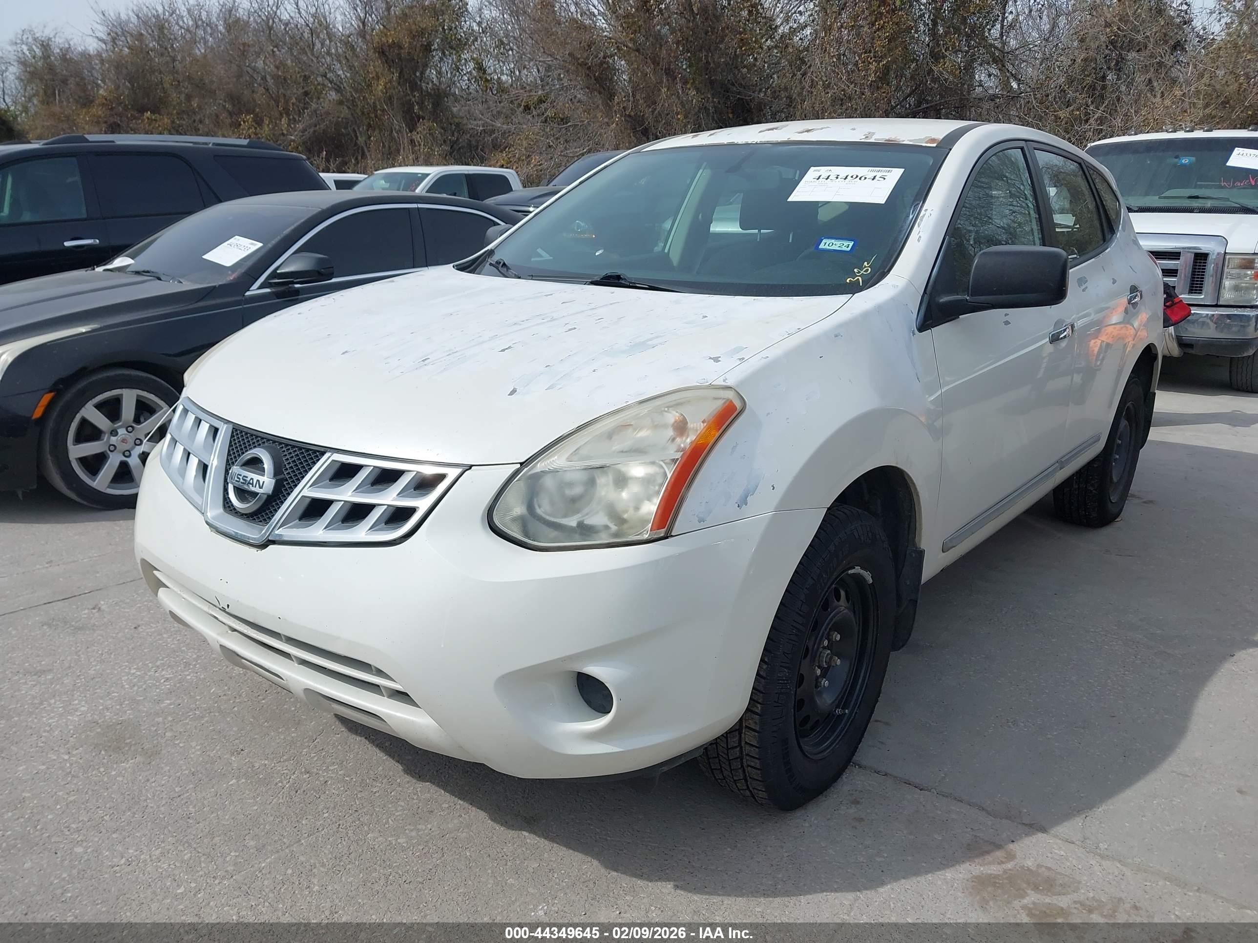 NISSAN ROGUE image 2