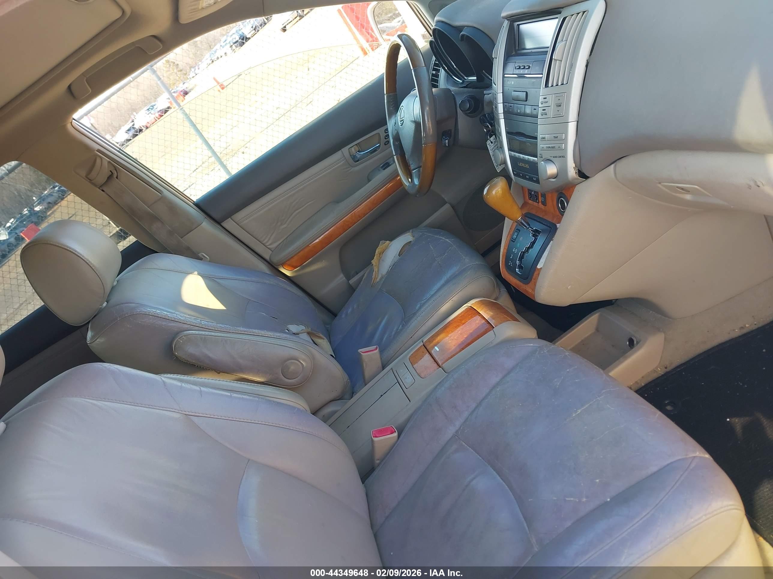 LEXUS RX image 5