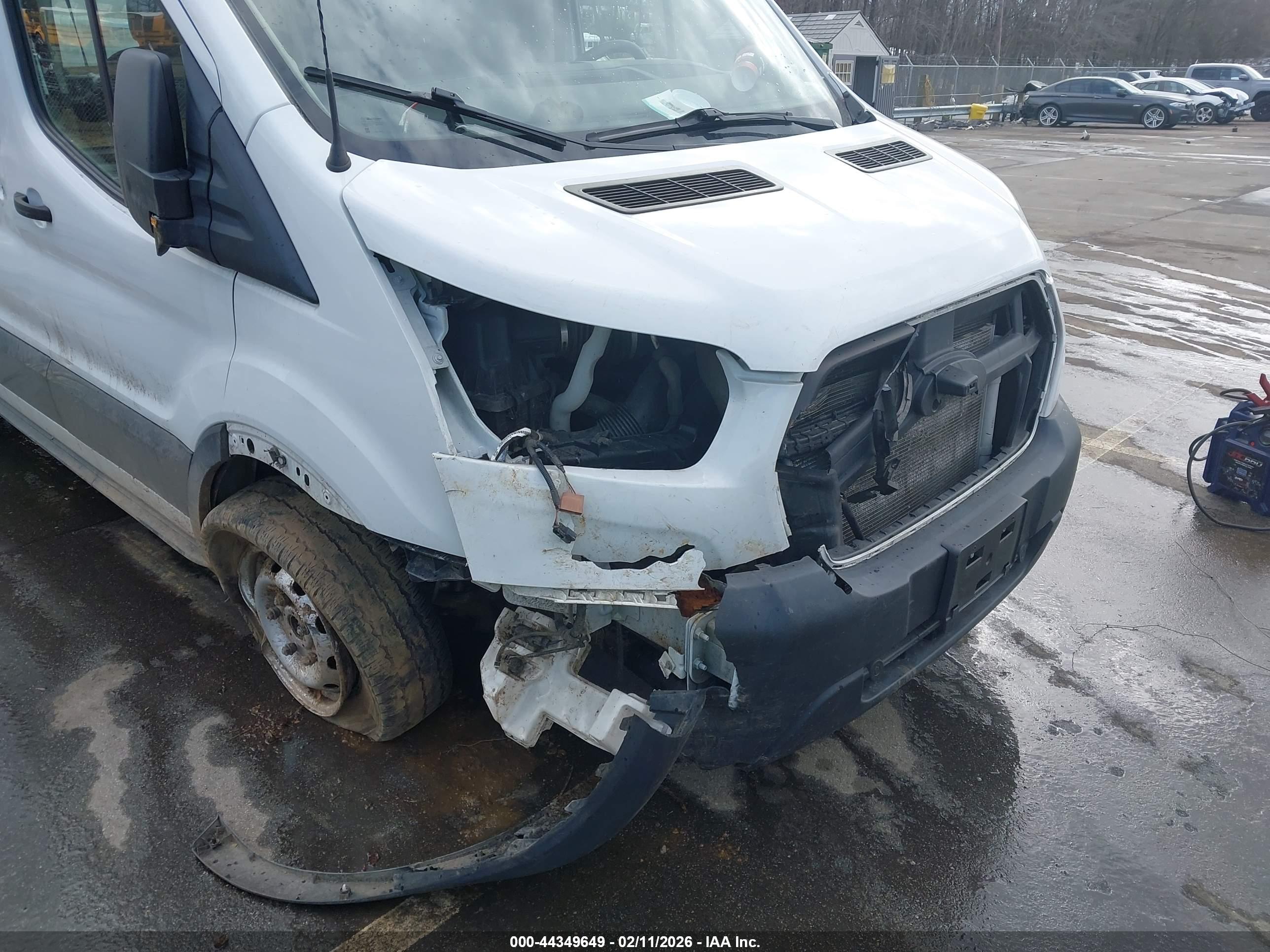 FORD TRANSIT-250 image 6