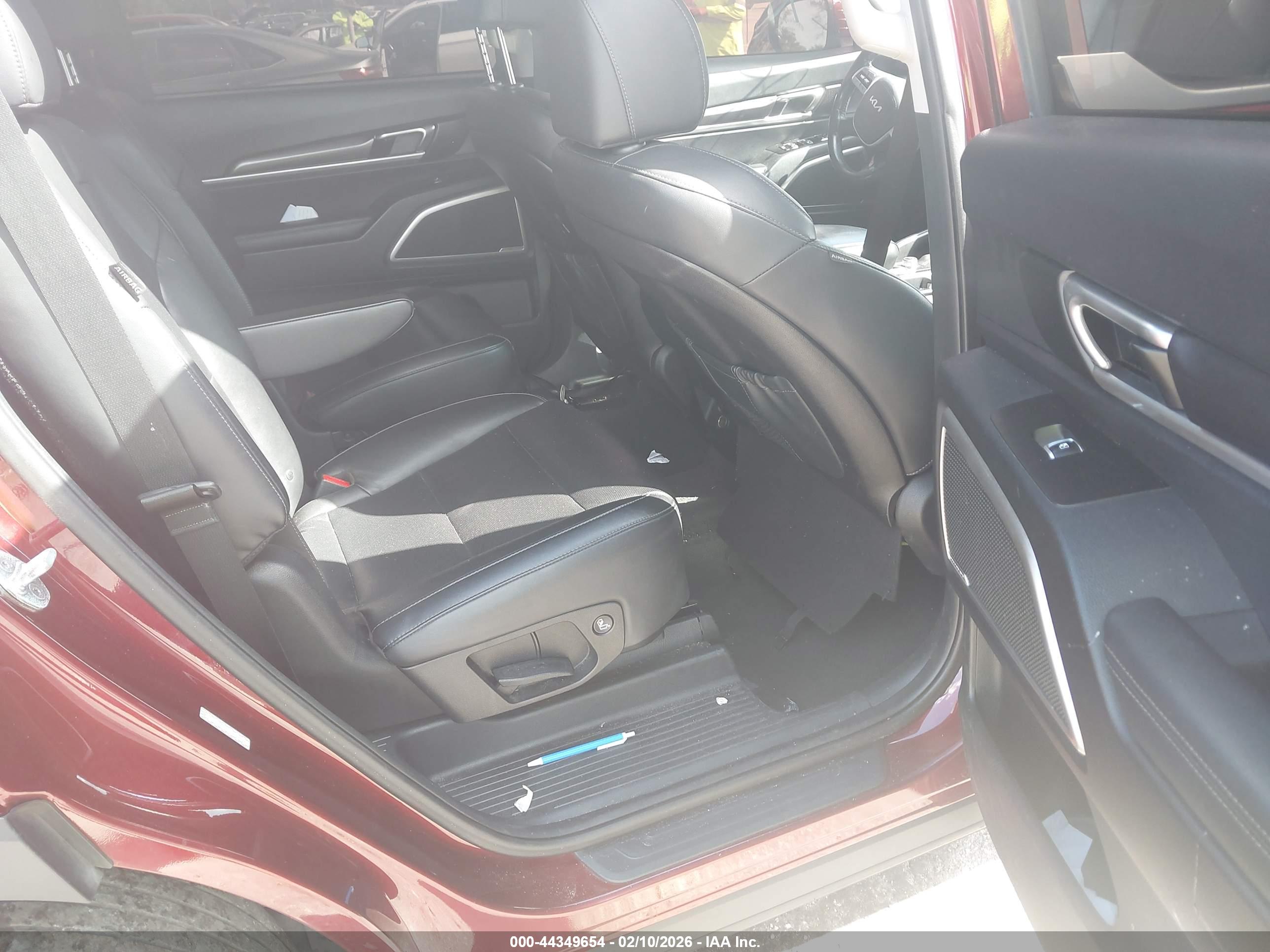 KIA TELLURIDE image 8