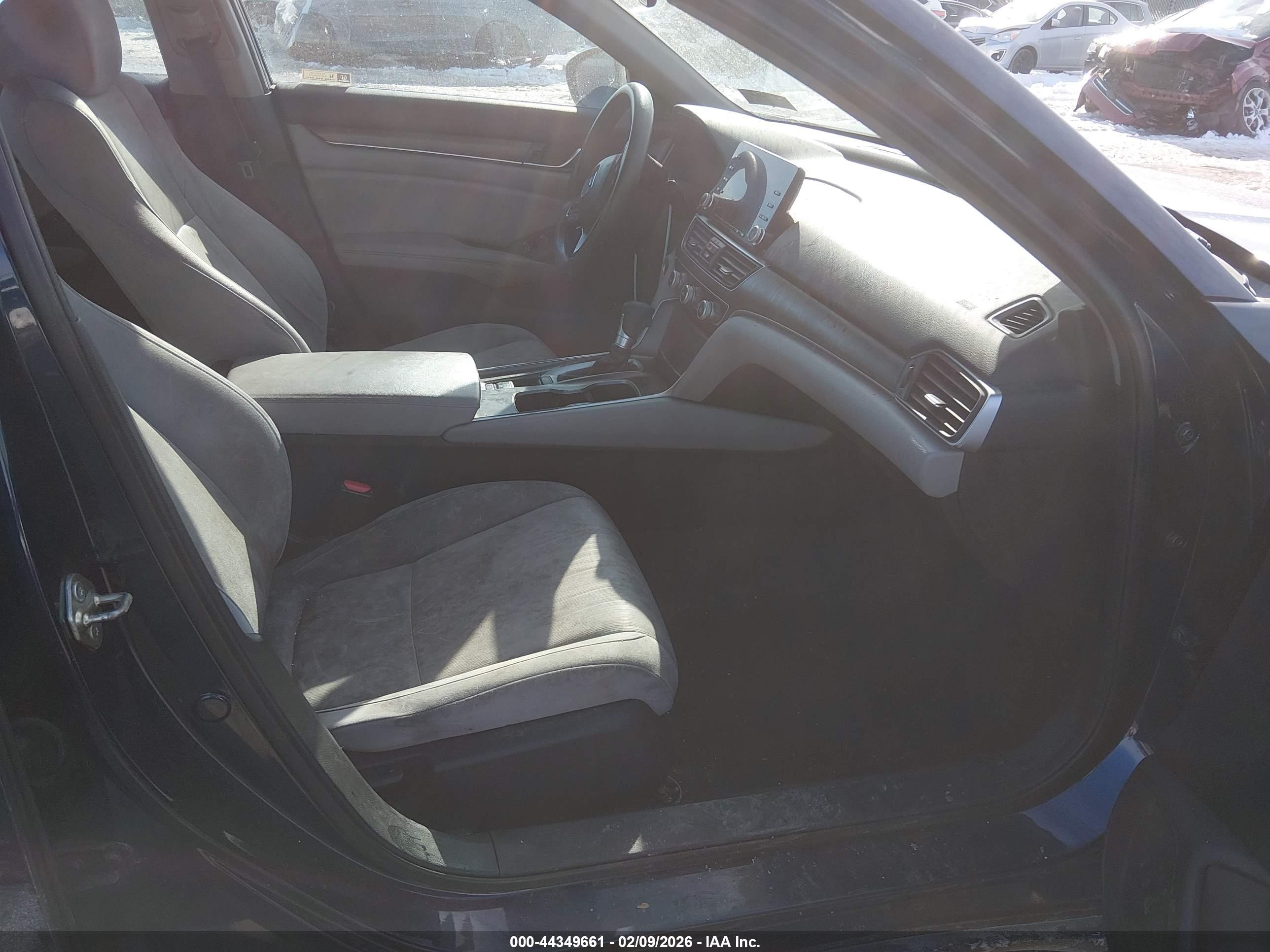 HONDA ACCORD image 5