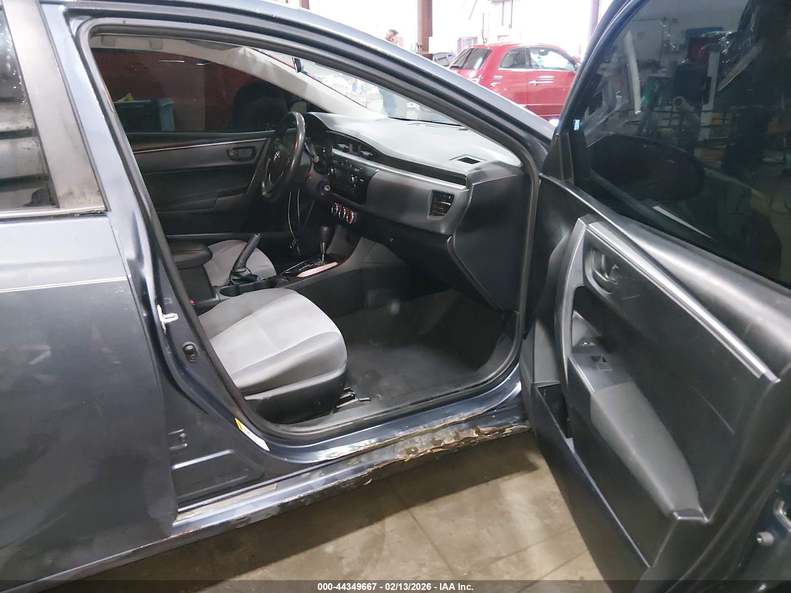 TOYOTA COROLLA image 5