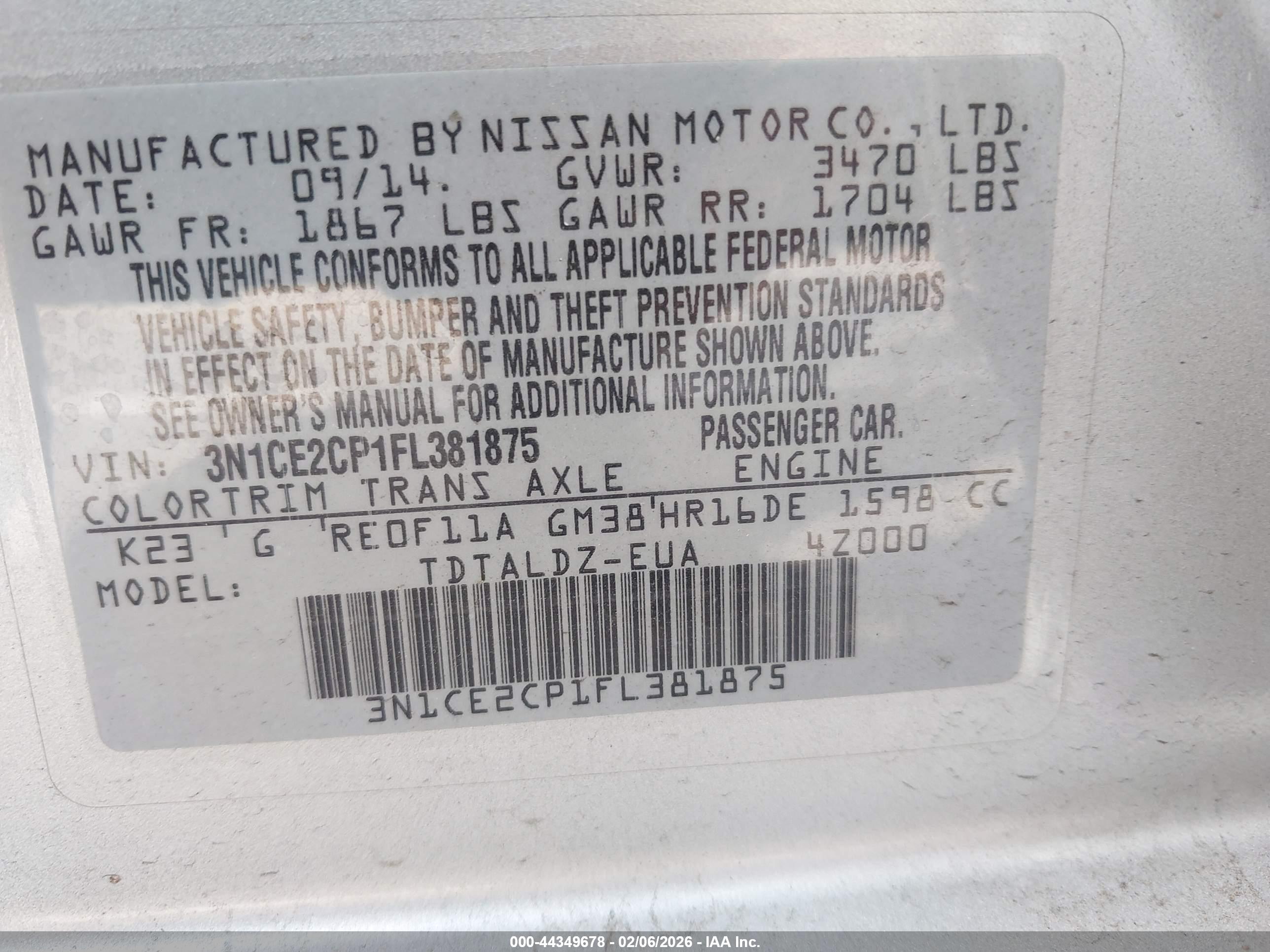 NISSAN VERSA image 9