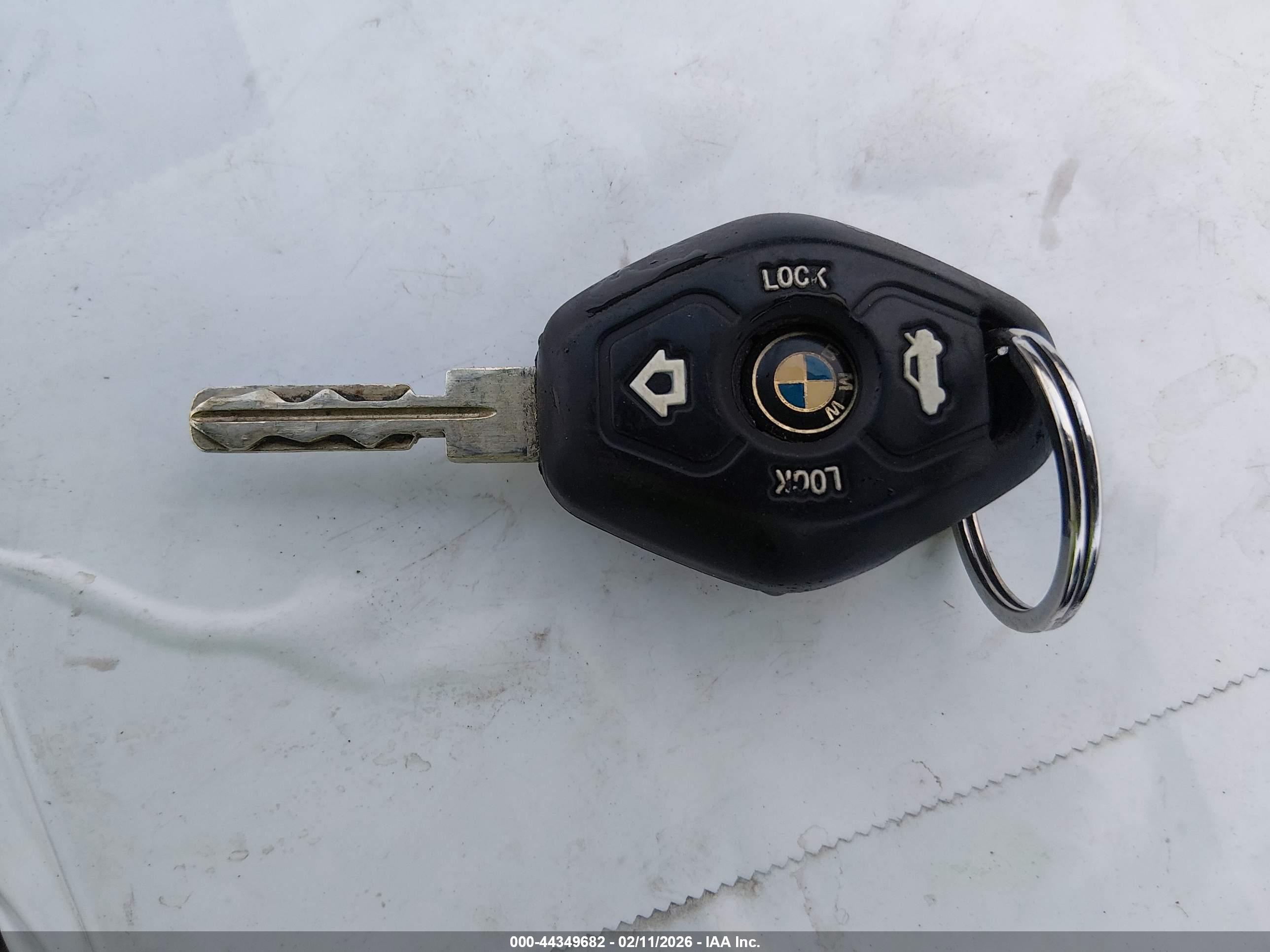BMW 525I image 11