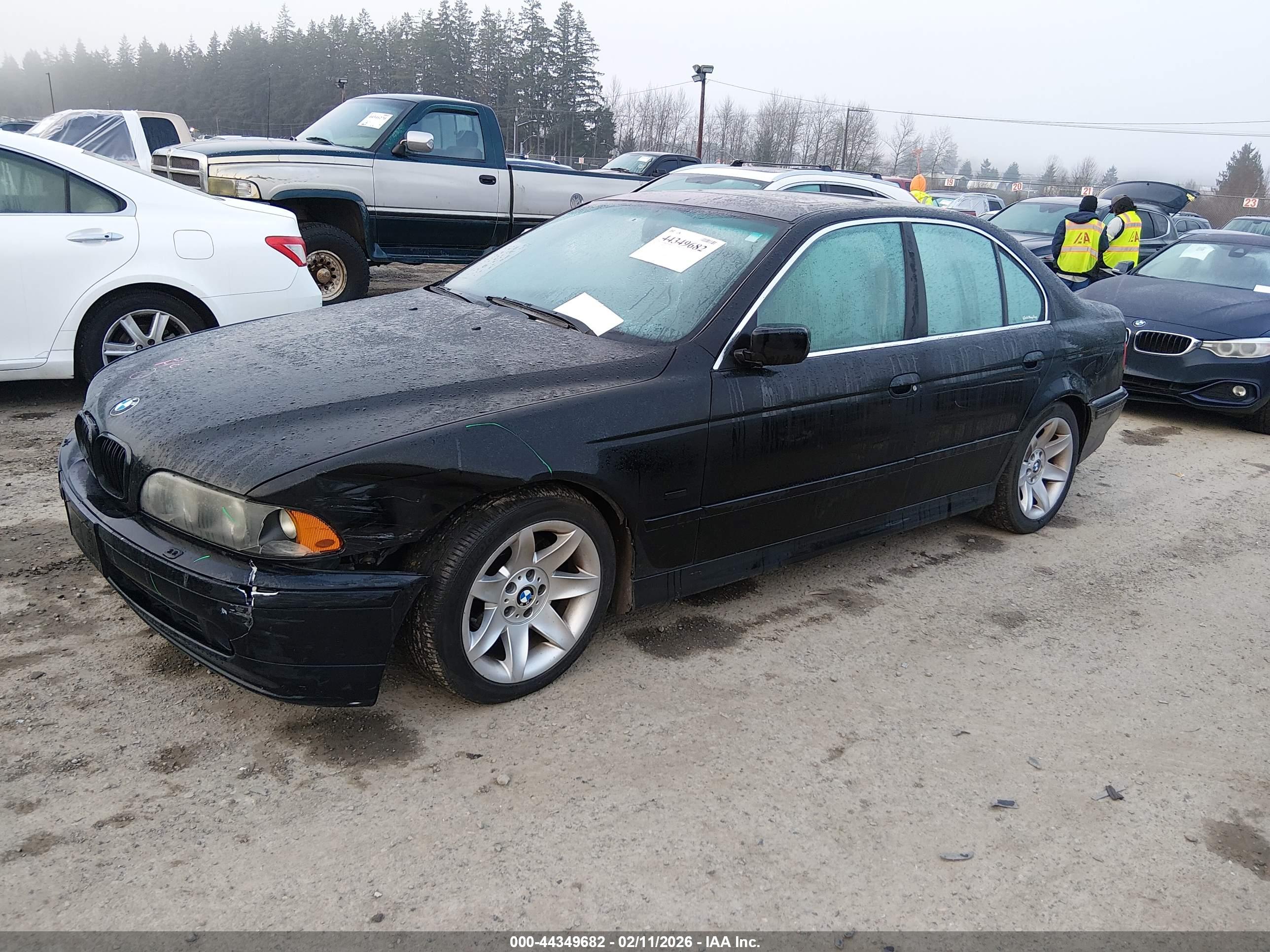 BMW 525I image 2