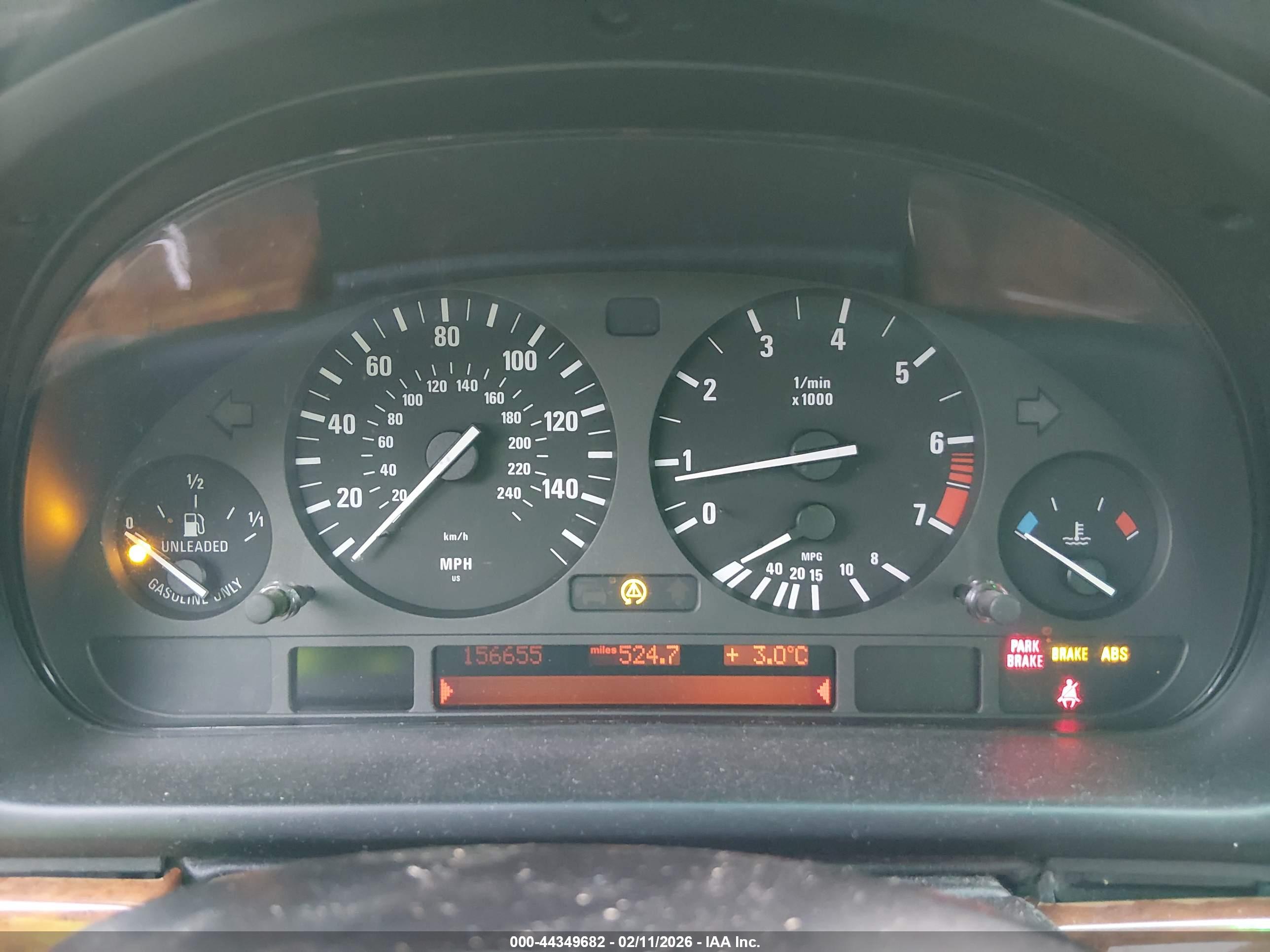 BMW 525I image 7